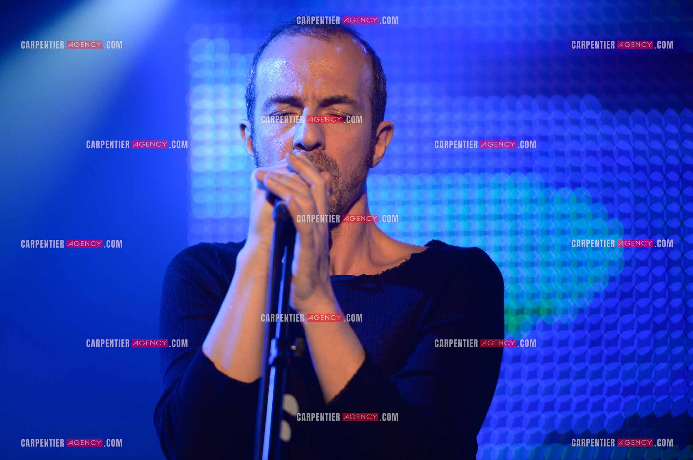 Le chanteur Calogero Maurici, dit Calogero lors d'un concert privé au club K a Reims. ( Exclusif )