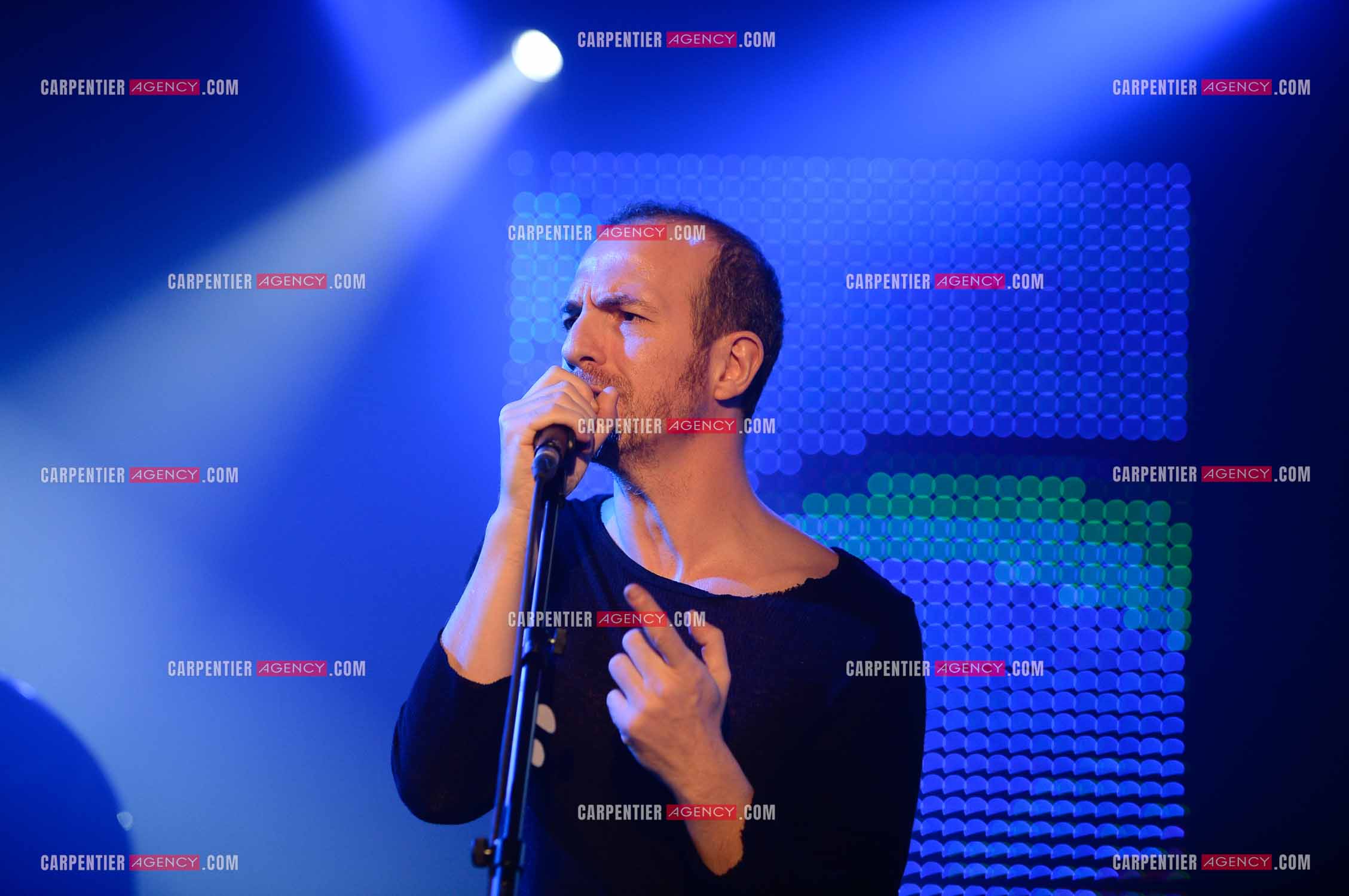 Le chanteur Calogero Maurici, dit Calogero lors d'un concert privé au club K a Reims. ( Exclusif )
