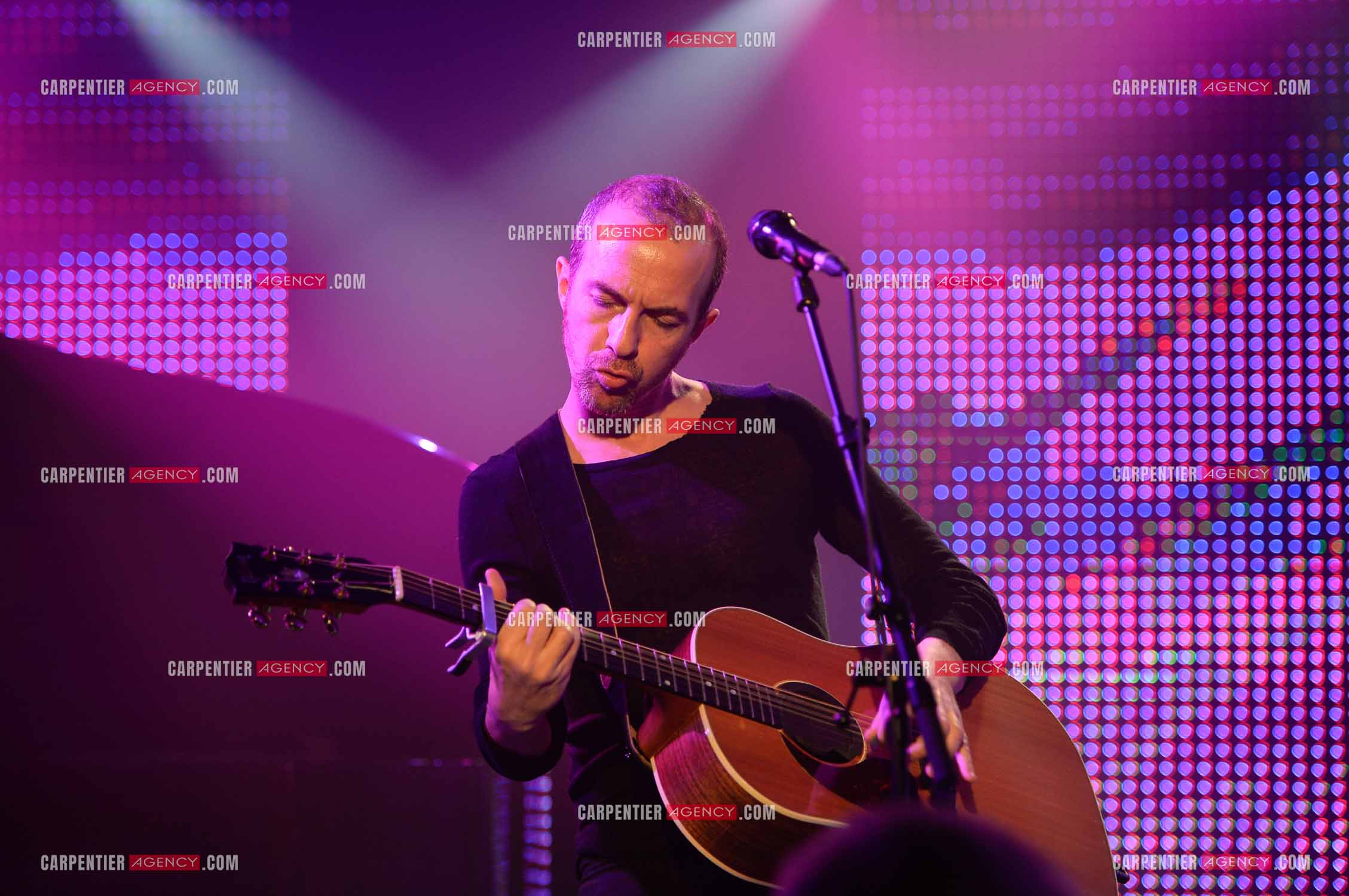 Le chanteur Calogero Maurici, dit Calogero lors d'un concert privé au club K a Reims. ( Exclusif )