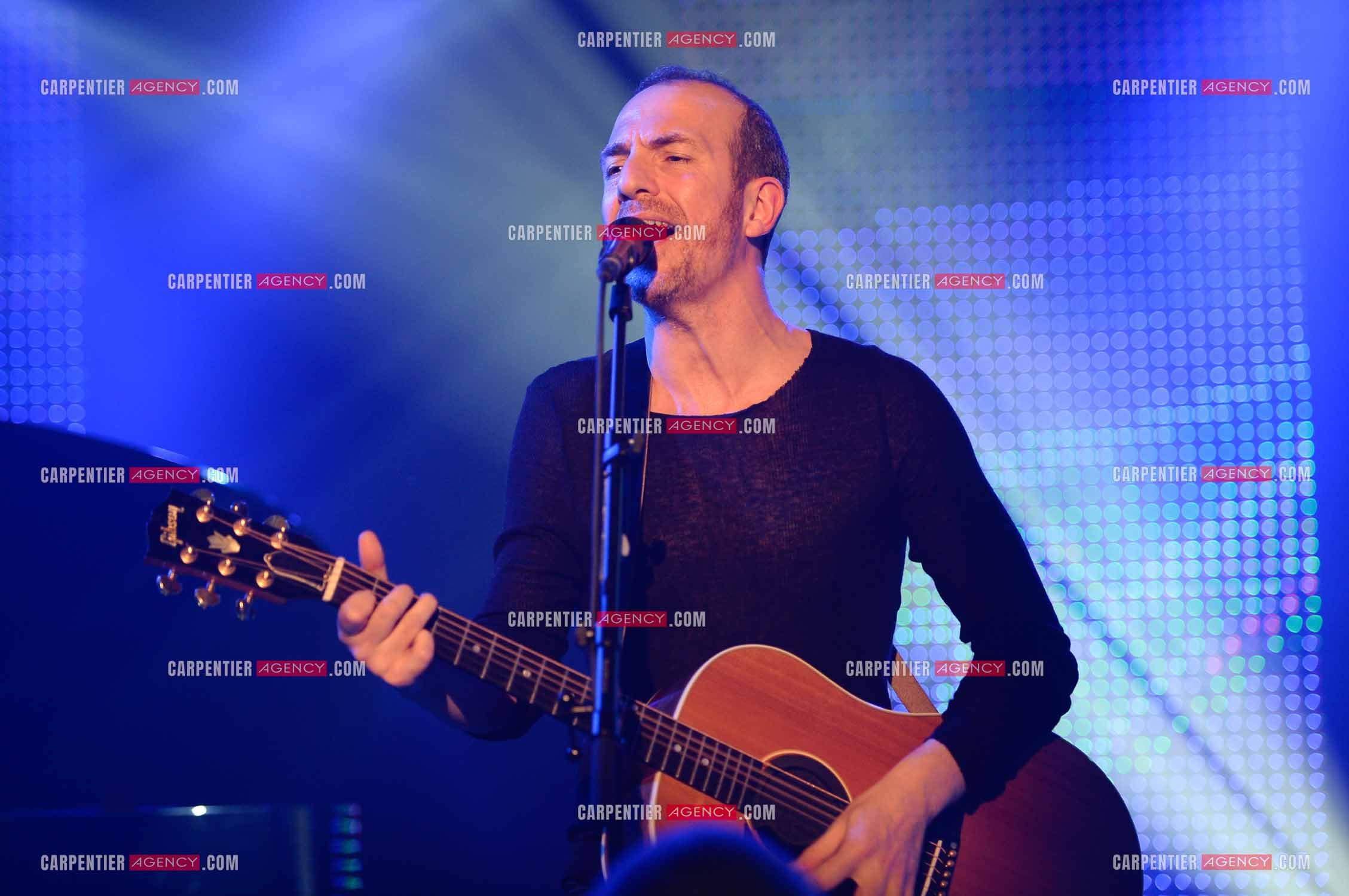 Le chanteur Calogero Maurici, dit Calogero lors d'un concert privé au club K a Reims. ( Exclusif )