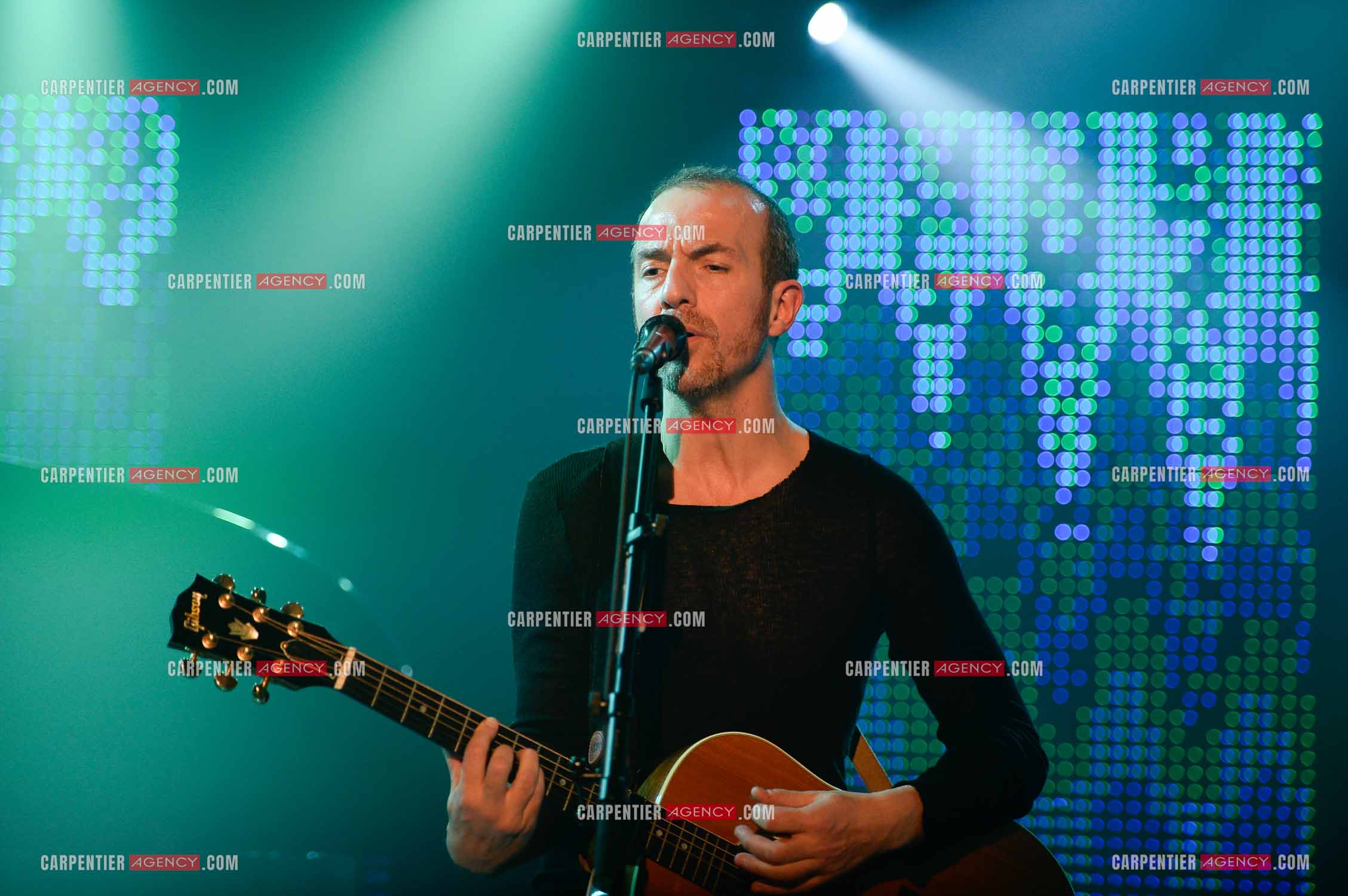 Le chanteur Calogero Maurici, dit Calogero lors d'un concert privé au club K a Reims. ( Exclusif )