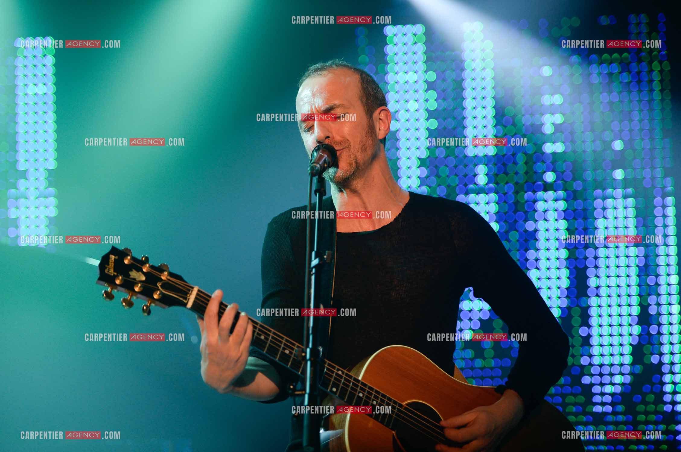 Le chanteur Calogero Maurici, dit Calogero lors d'un concert privé au club K a Reims. ( Exclusif )