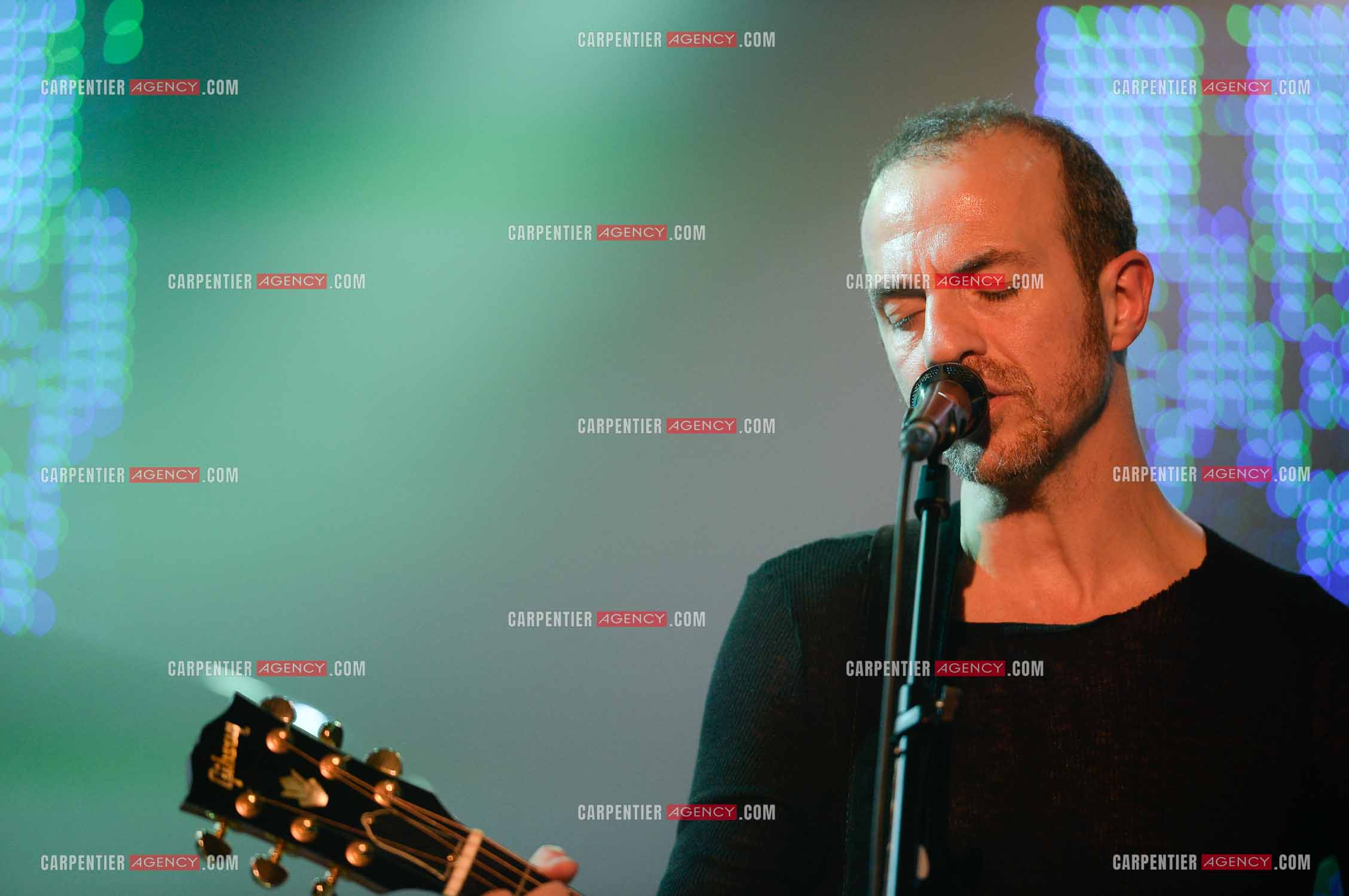 Le chanteur Calogero Maurici, dit Calogero lors d'un concert privé au club K a Reims. ( Exclusif )