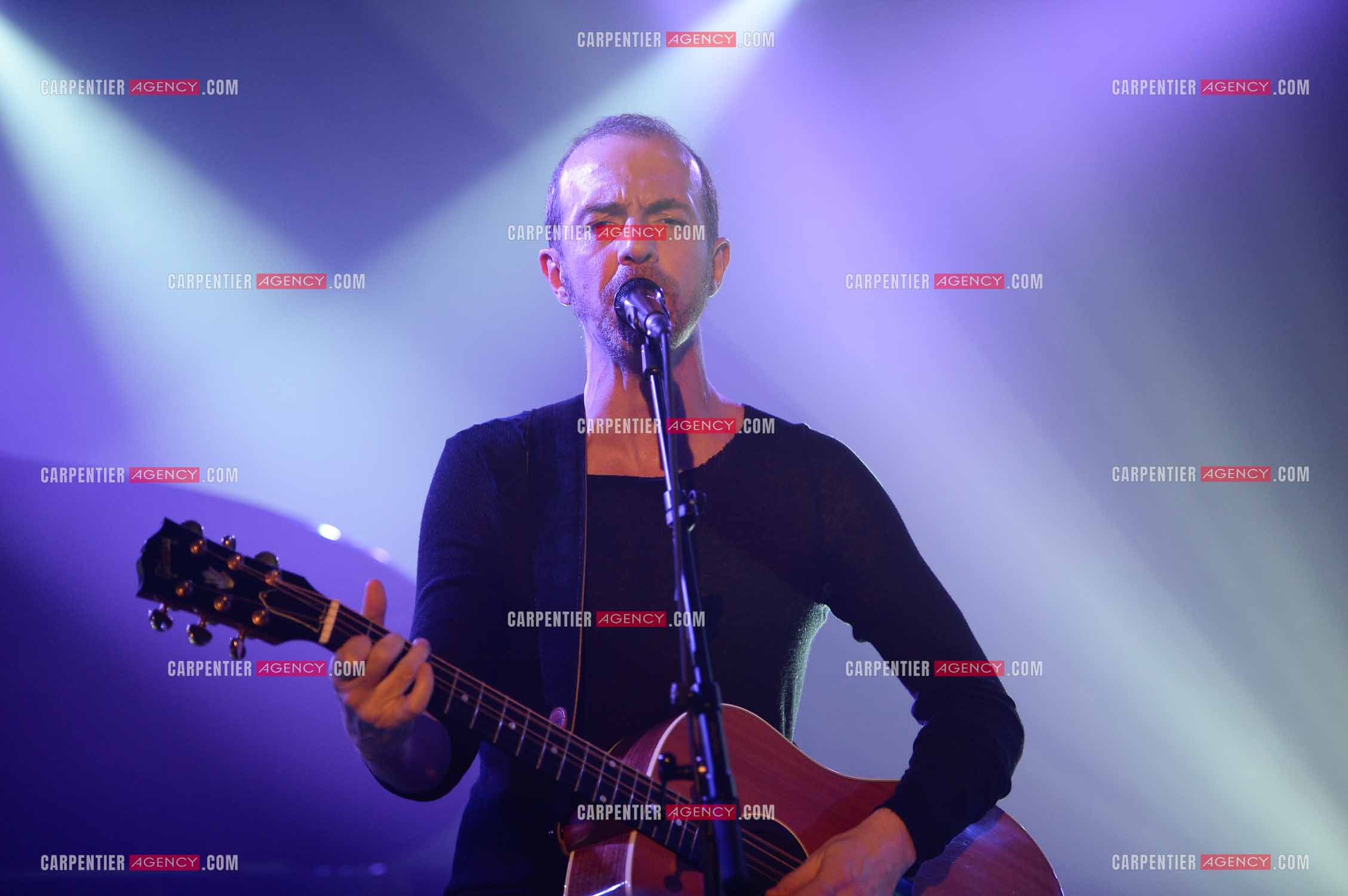 Le chanteur Calogero Maurici, dit Calogero lors d'un concert privé au club K a Reims. ( Exclusif )