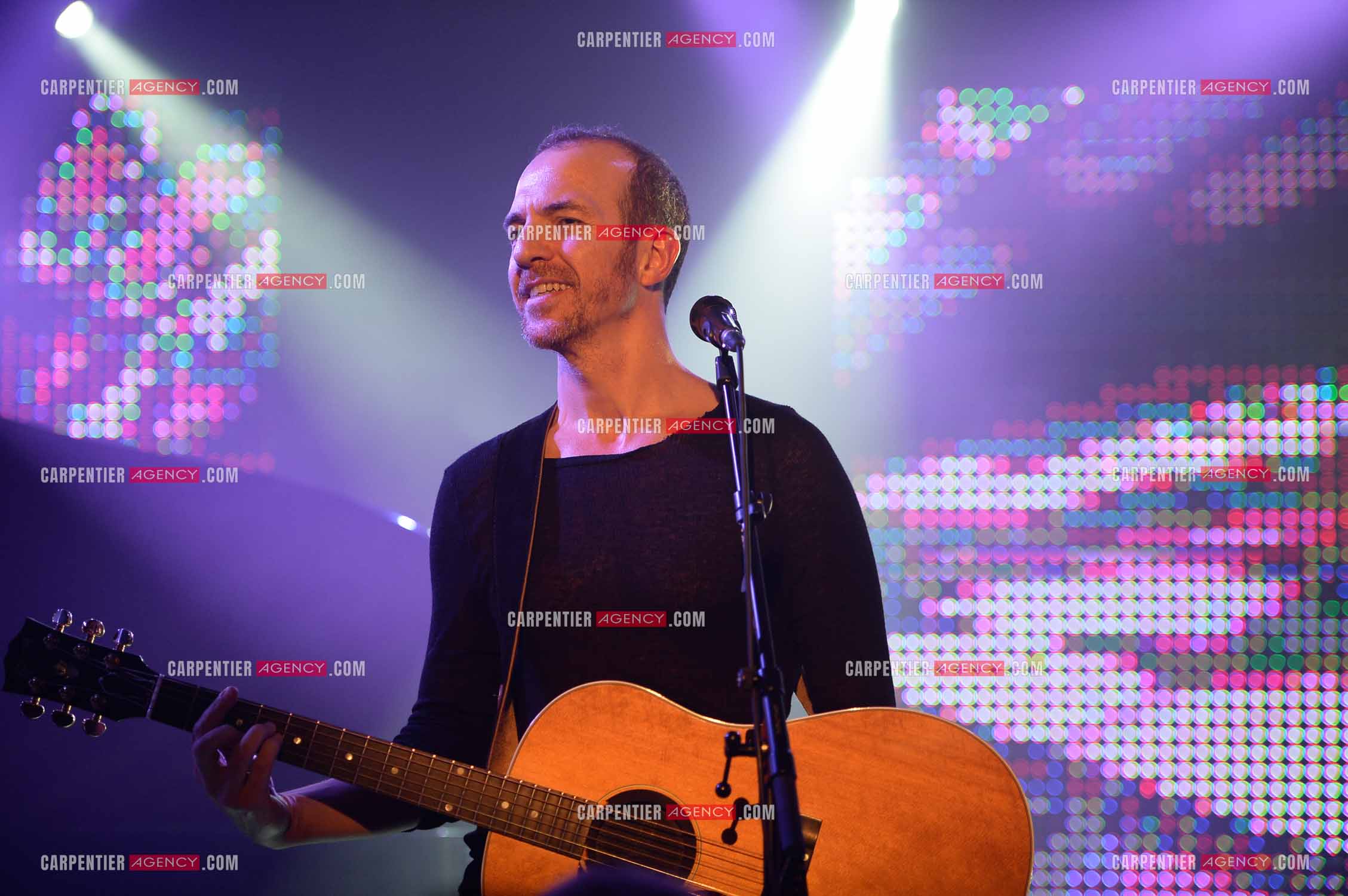 Le chanteur Calogero Maurici, dit Calogero lors d'un concert privé au club K a Reims. ( Exclusif )