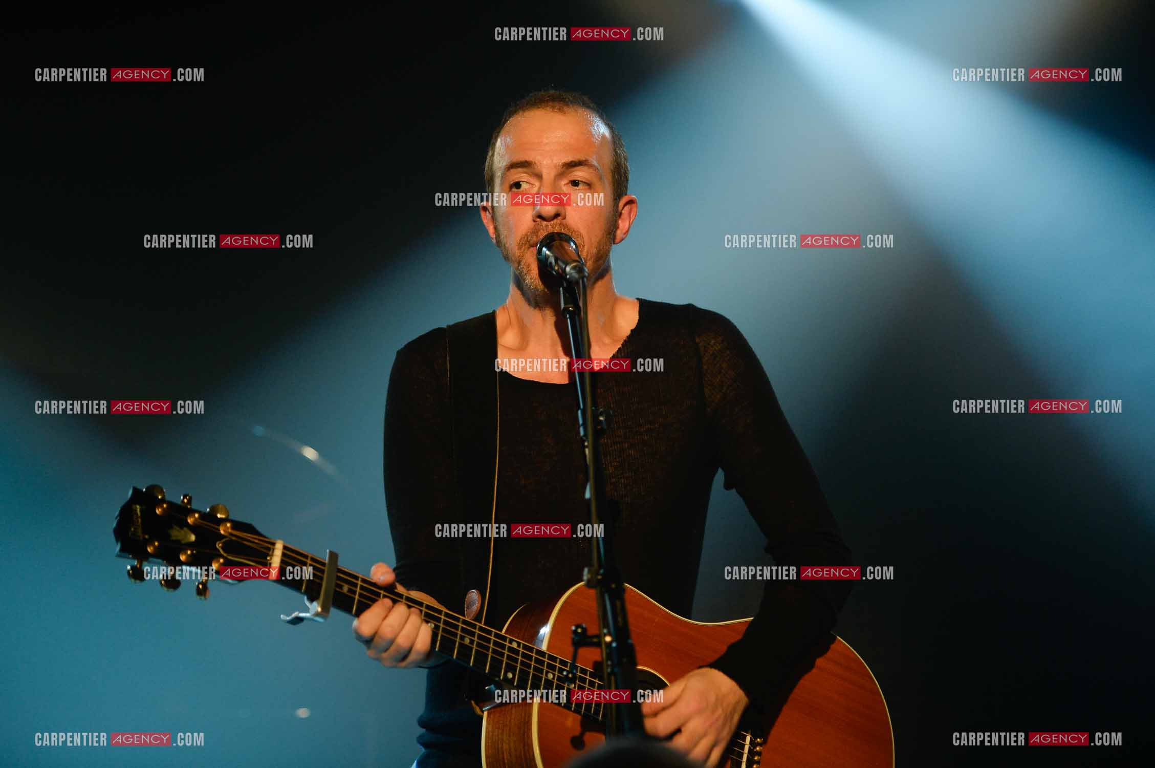 Le chanteur Calogero Maurici, dit Calogero lors d'un concert privé au club K a Reims. ( Exclusif )
