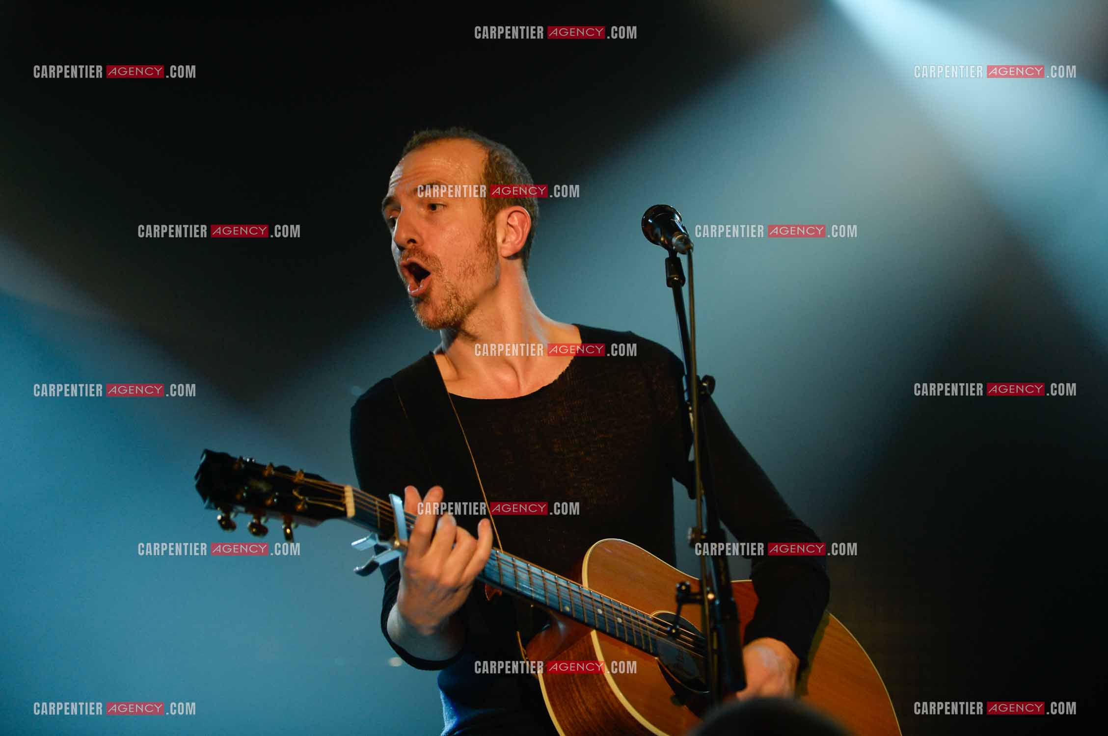 Le chanteur Calogero Maurici, dit Calogero lors d'un concert privé au club K a Reims. ( Exclusif )