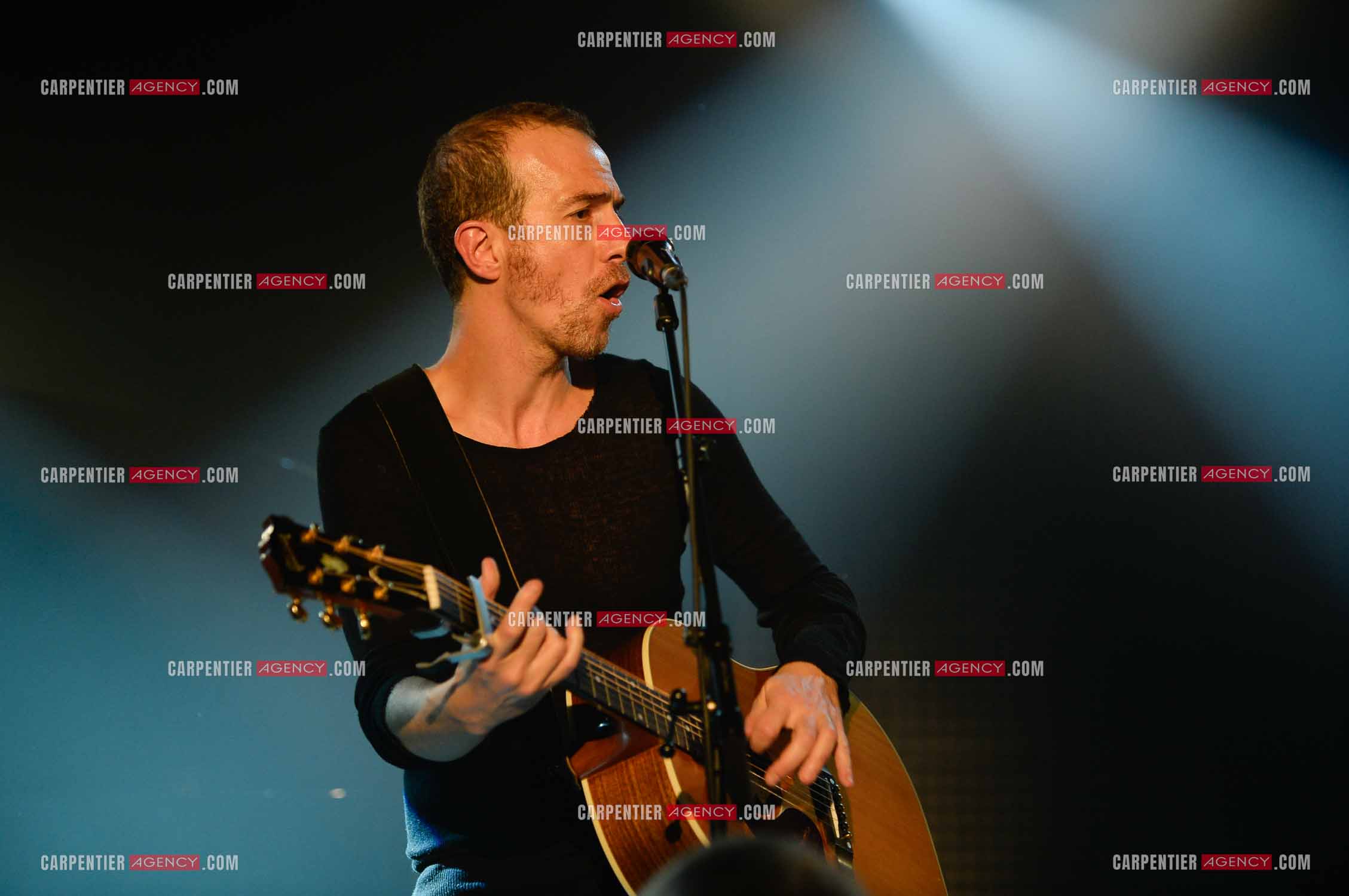 Le chanteur Calogero Maurici, dit Calogero lors d'un concert privé au club K a Reims. ( Exclusif )