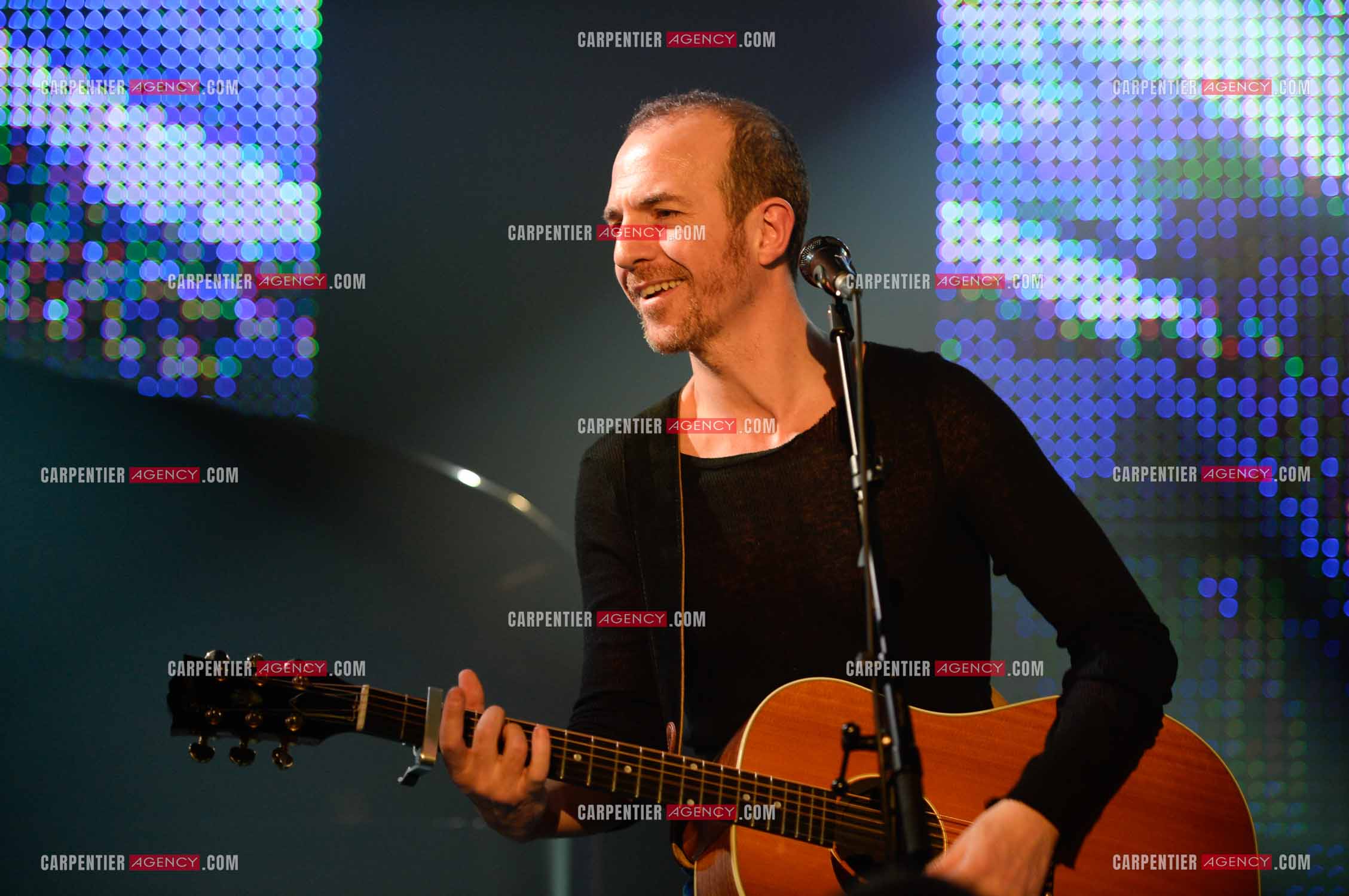 Le chanteur Calogero Maurici, dit Calogero lors d'un concert privé au club K a Reims. ( Exclusif )
