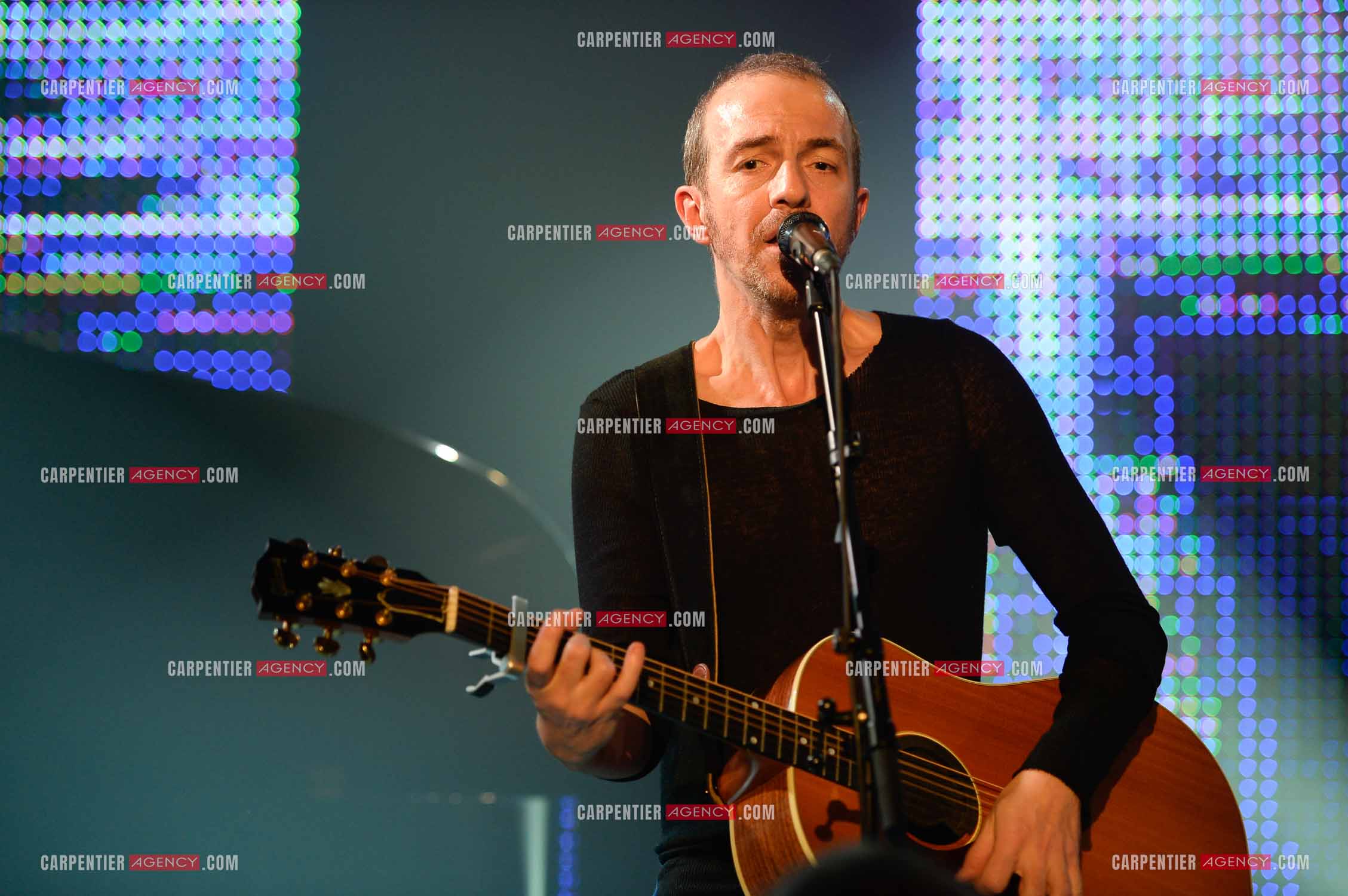 Le chanteur Calogero Maurici, dit Calogero lors d'un concert privé au club K a Reims. ( Exclusif )