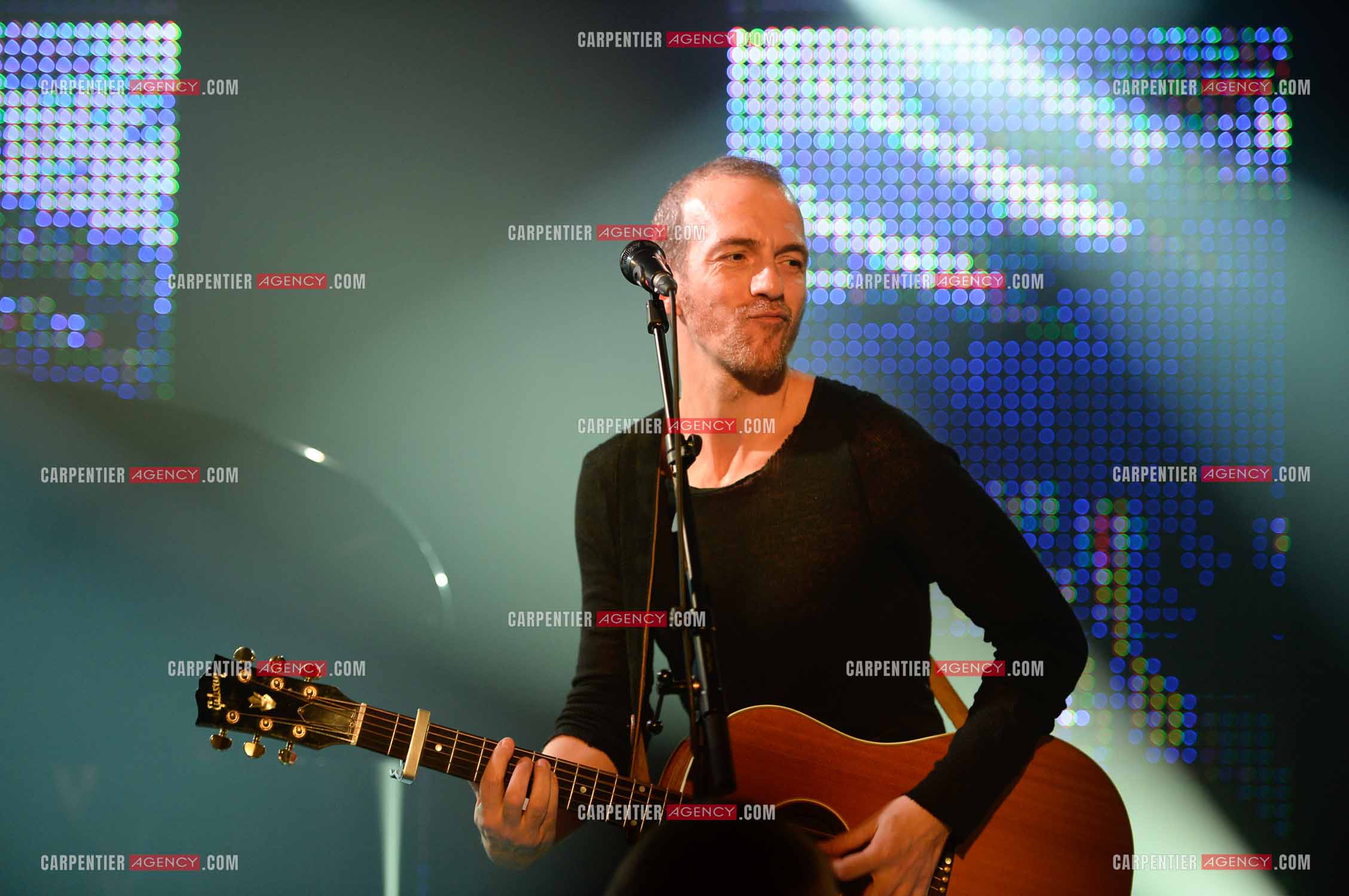 Le chanteur Calogero Maurici, dit Calogero lors d'un concert privé au club K a Reims. ( Exclusif )