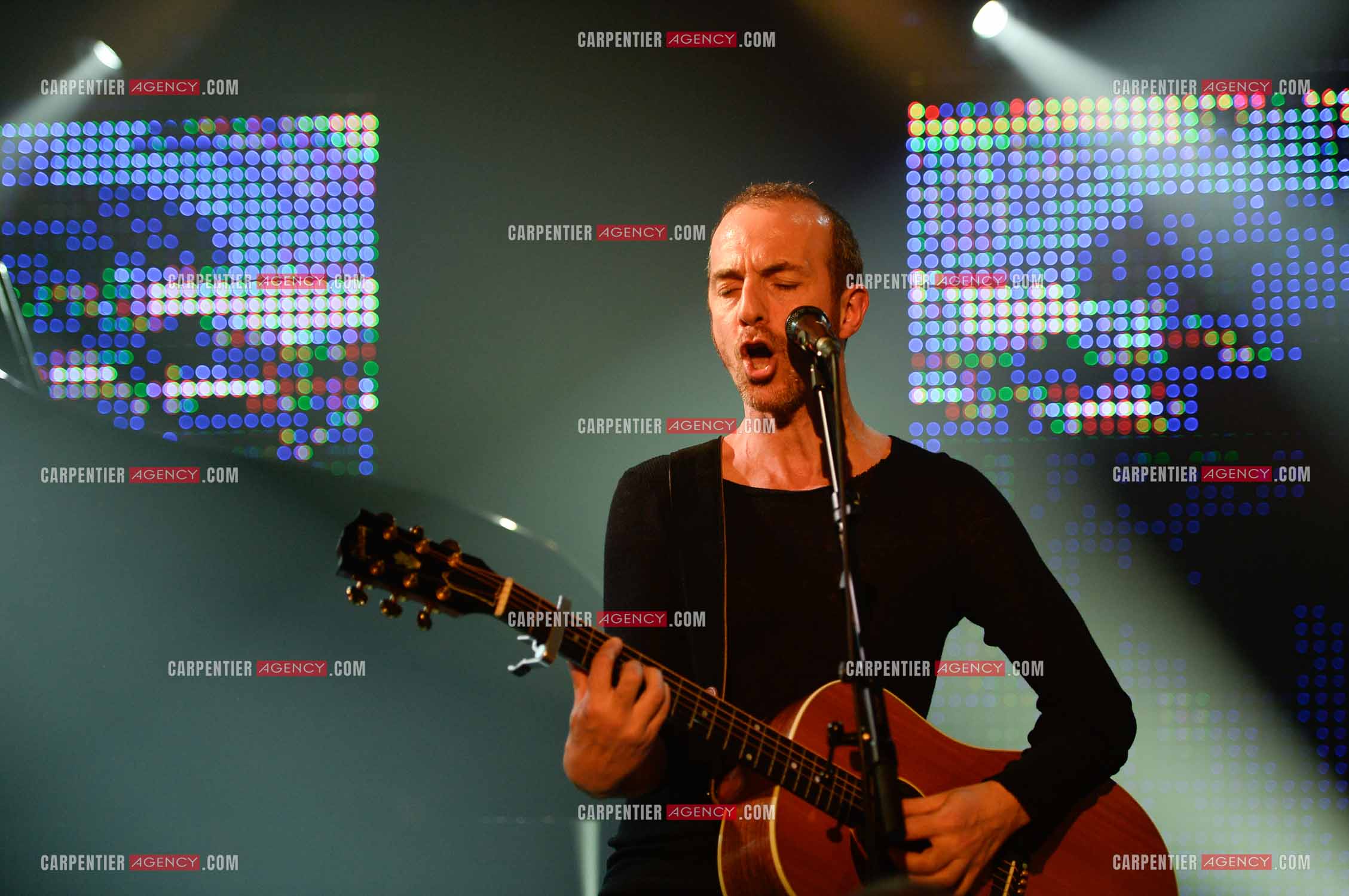 Le chanteur Calogero Maurici, dit Calogero lors d'un concert privé au club K a Reims. ( Exclusif )