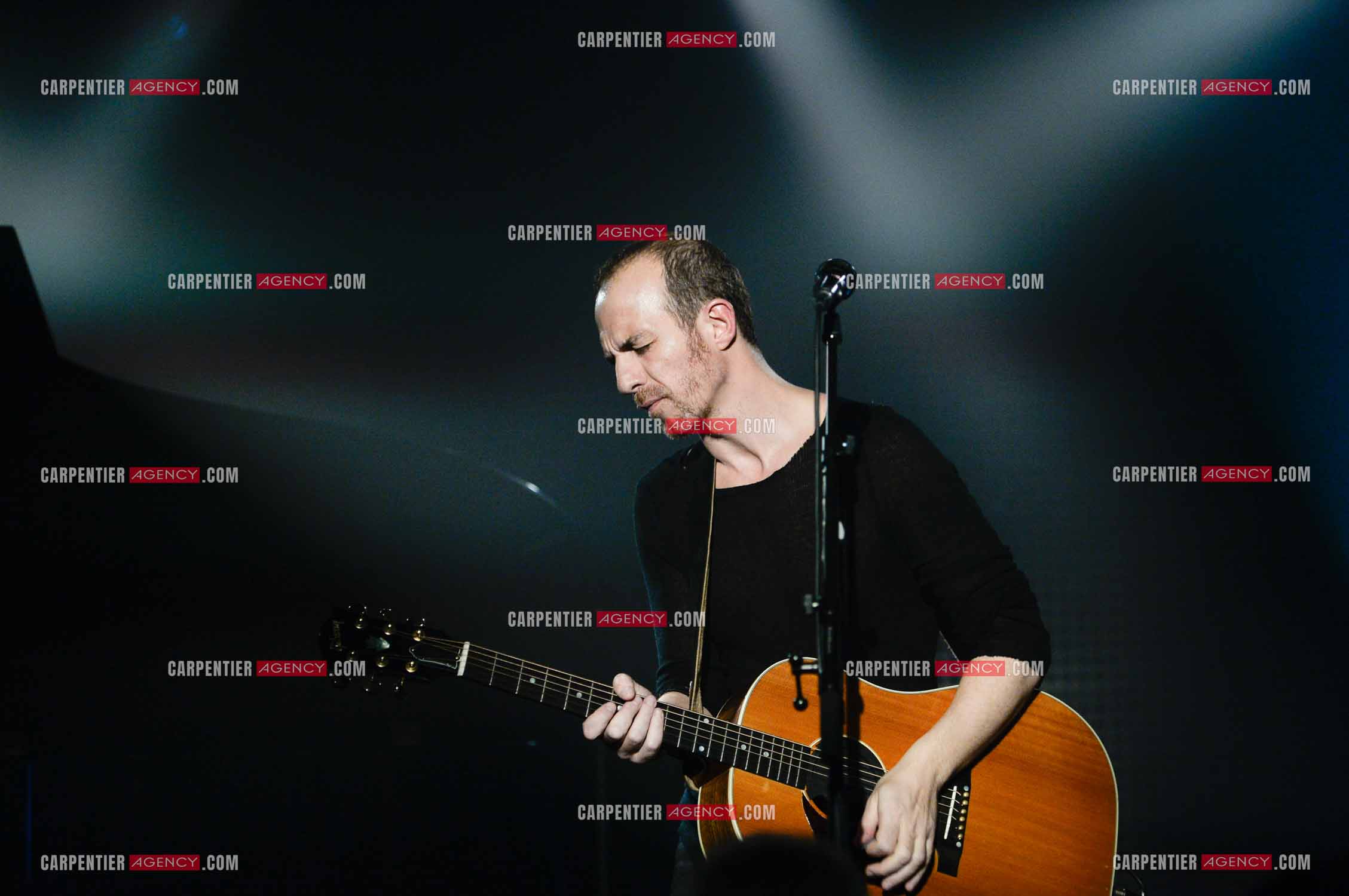 Le chanteur Calogero Maurici, dit Calogero lors d'un concert privé au club K a Reims. ( Exclusif )
