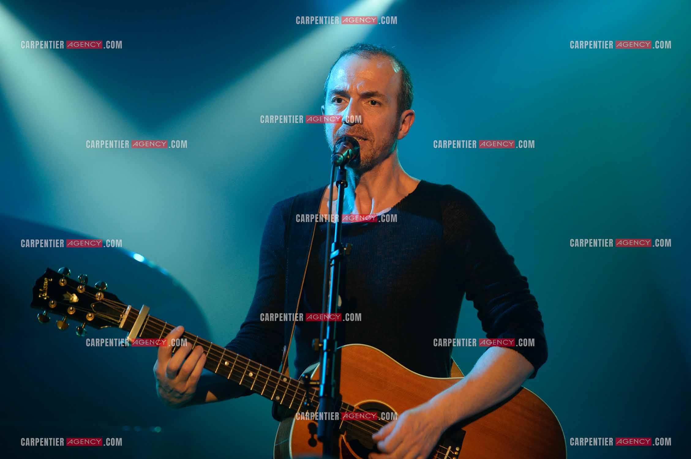 Le chanteur Calogero Maurici, dit Calogero lors d'un concert privé au club K a Reims. ( Exclusif )