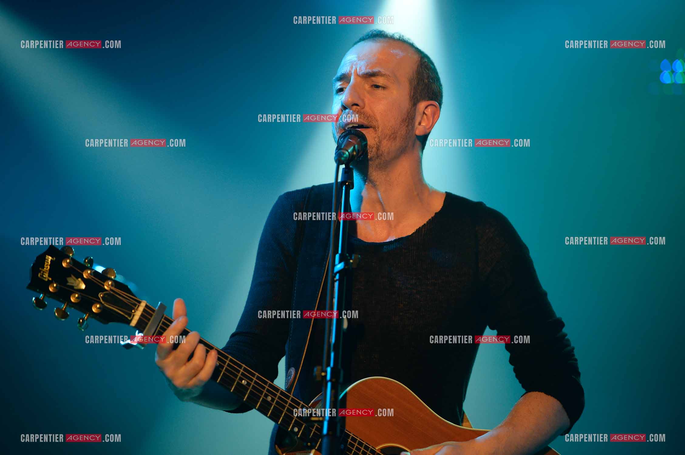 Le chanteur Calogero Maurici, dit Calogero lors d'un concert privé au club K a Reims. ( Exclusif )