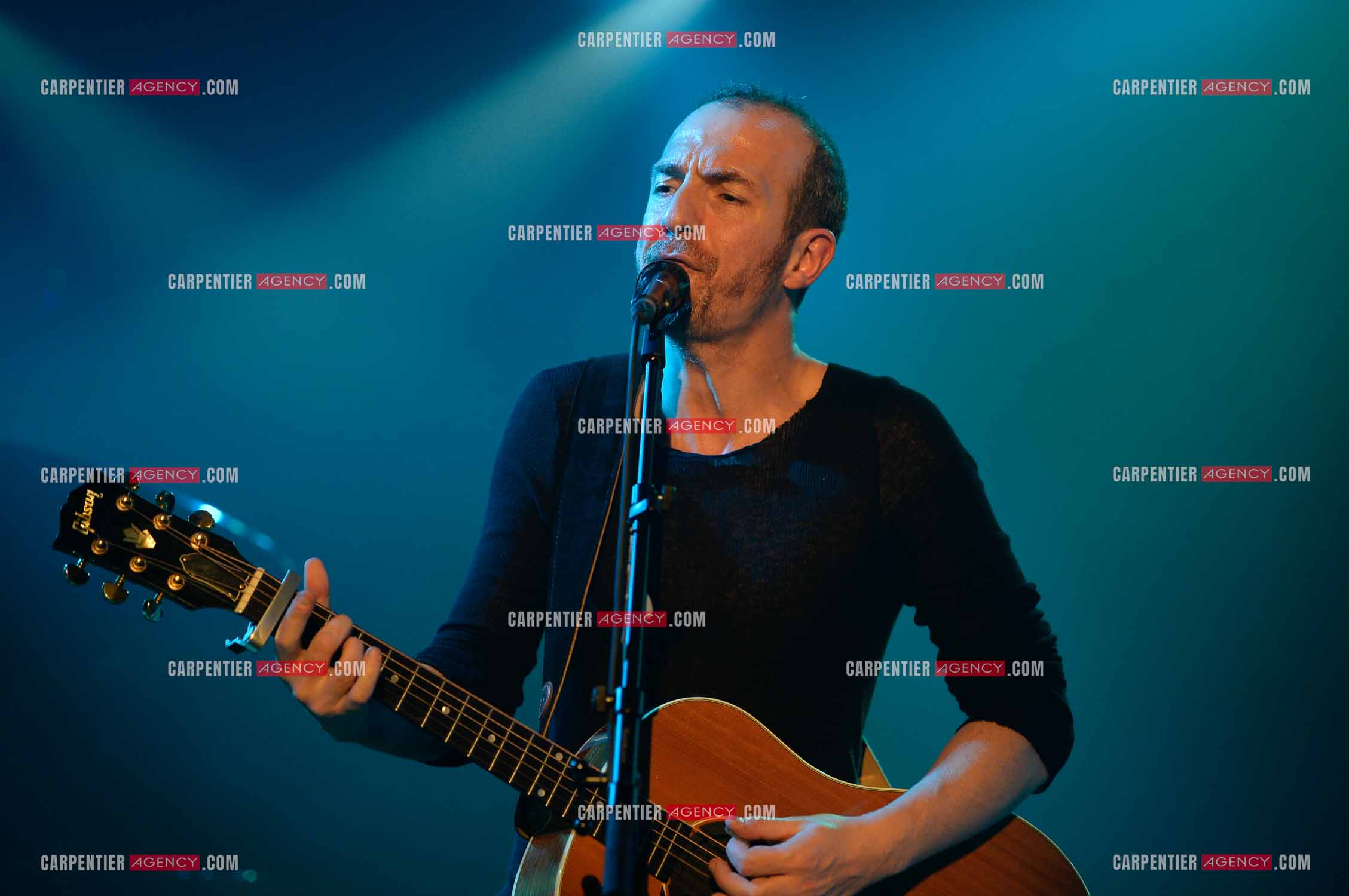 Le chanteur Calogero Maurici, dit Calogero lors d'un concert privé au club K a Reims. ( Exclusif )