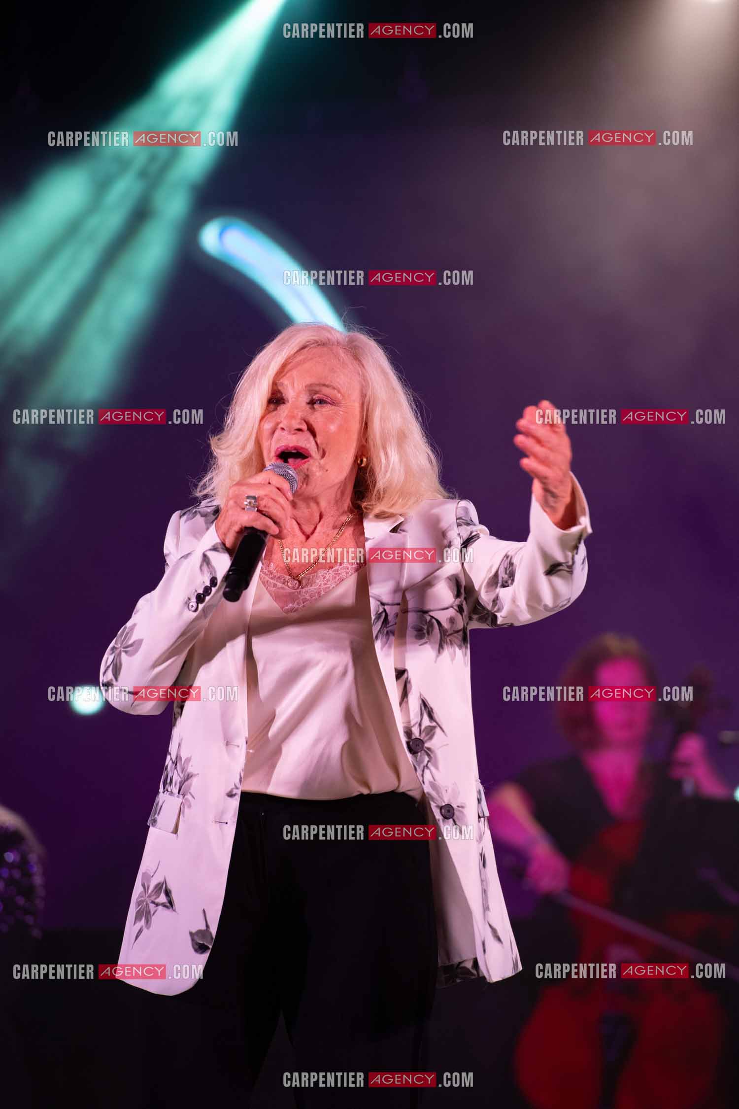 La chanteuse Michèle Torr en concert au plan d'Orgon le 19 août 2023. ( Exclusif )