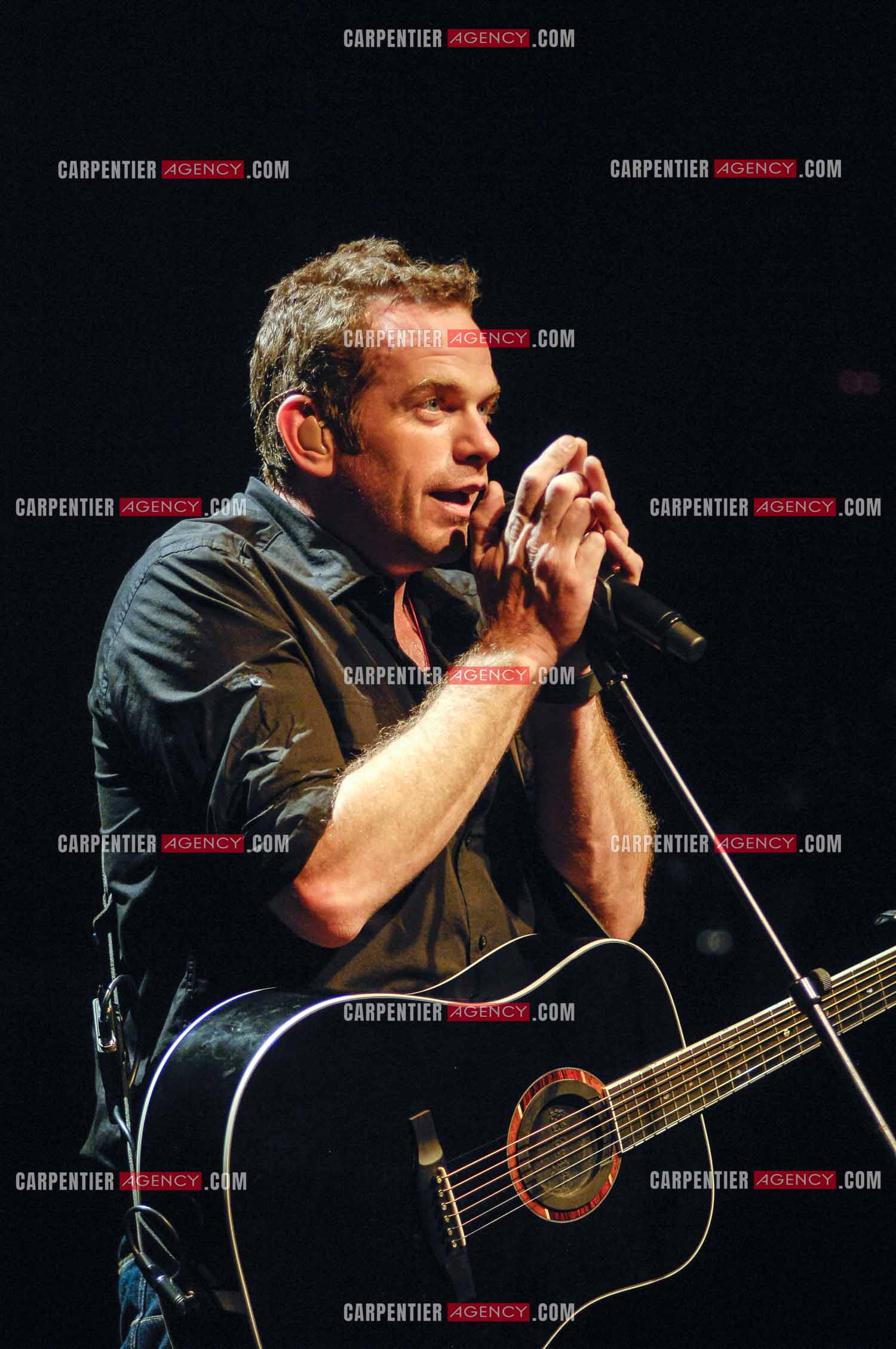 Le chanteur québécois Pierre Garand dit Garou en concert à la CIGALE en 2008.   ( Exclusif )