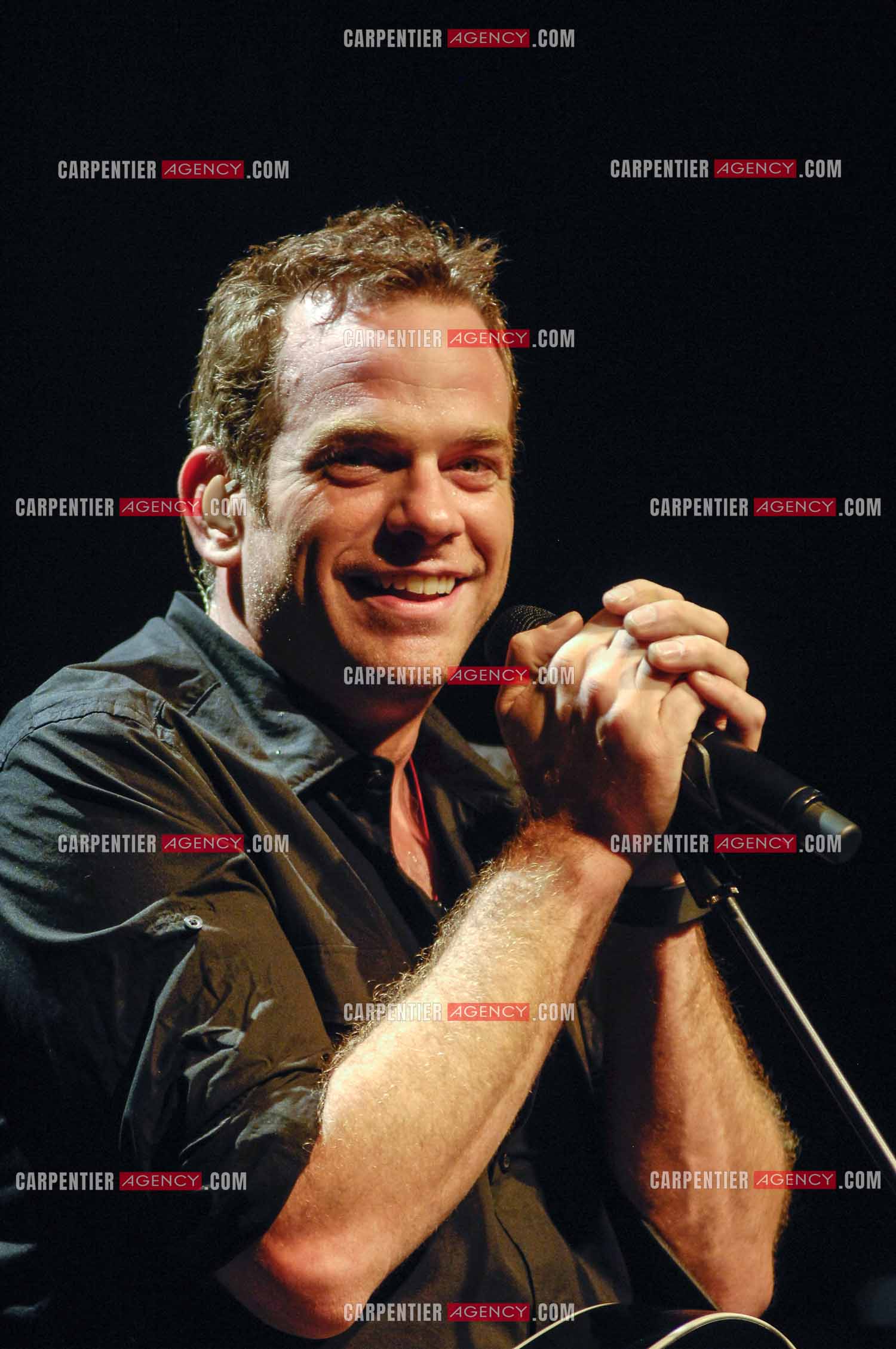 Le chanteur québécois Pierre Garand dit Garou en concert à la CIGALE en 2008.   ( Exclusif )