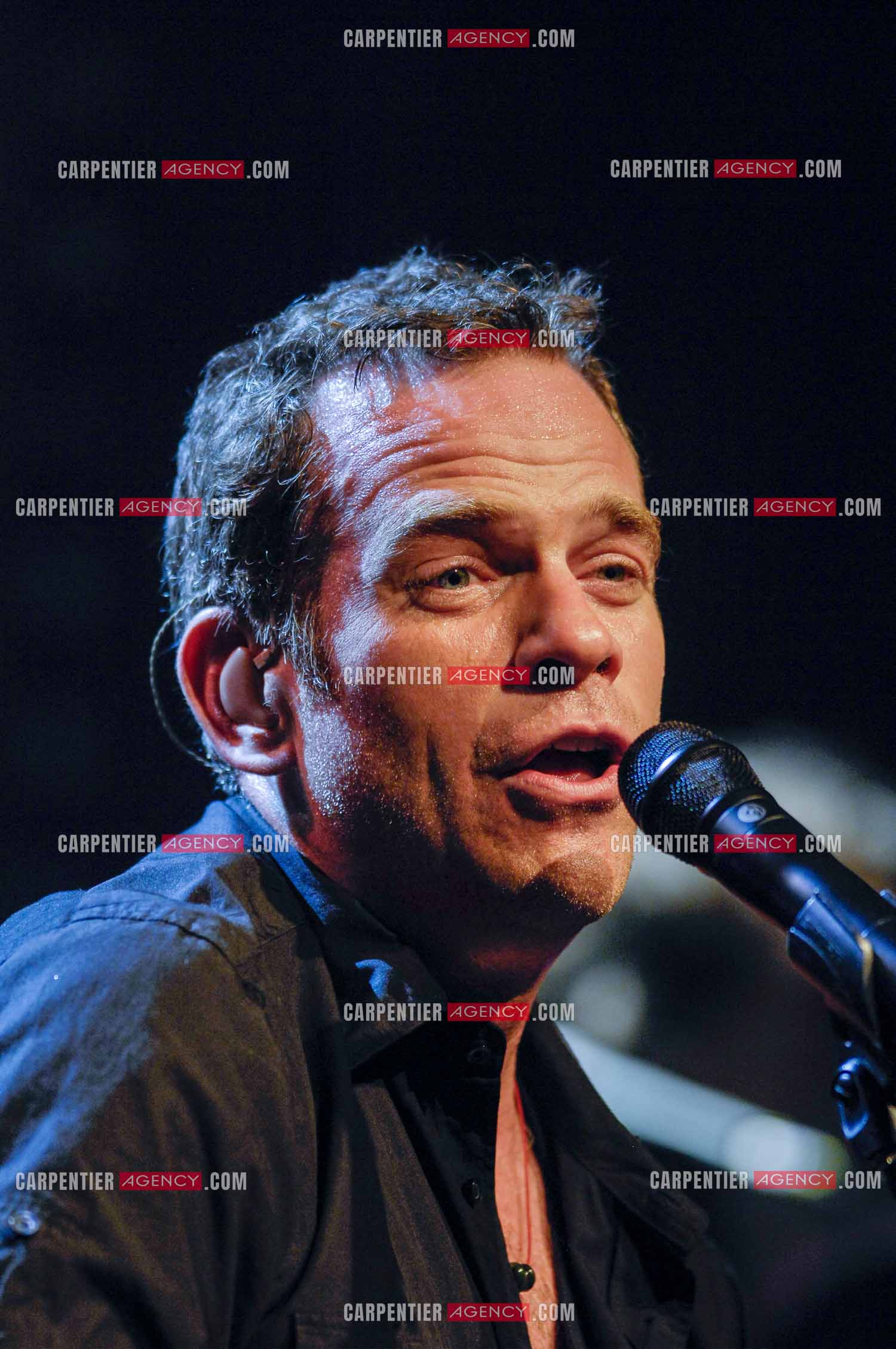 Le chanteur québécois Pierre Garand dit Garou en concert à la CIGALE en 2008.   ( Exclusif )