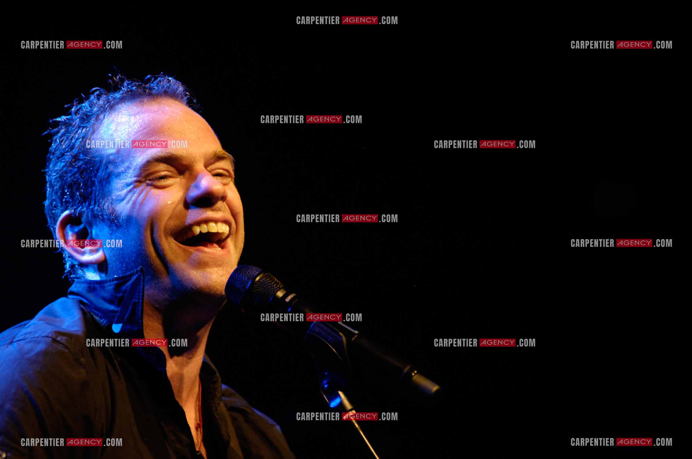 Le chanteur québécois Pierre Garand dit Garou en concert à la CIGALE en 2008.   ( Exclusif )
