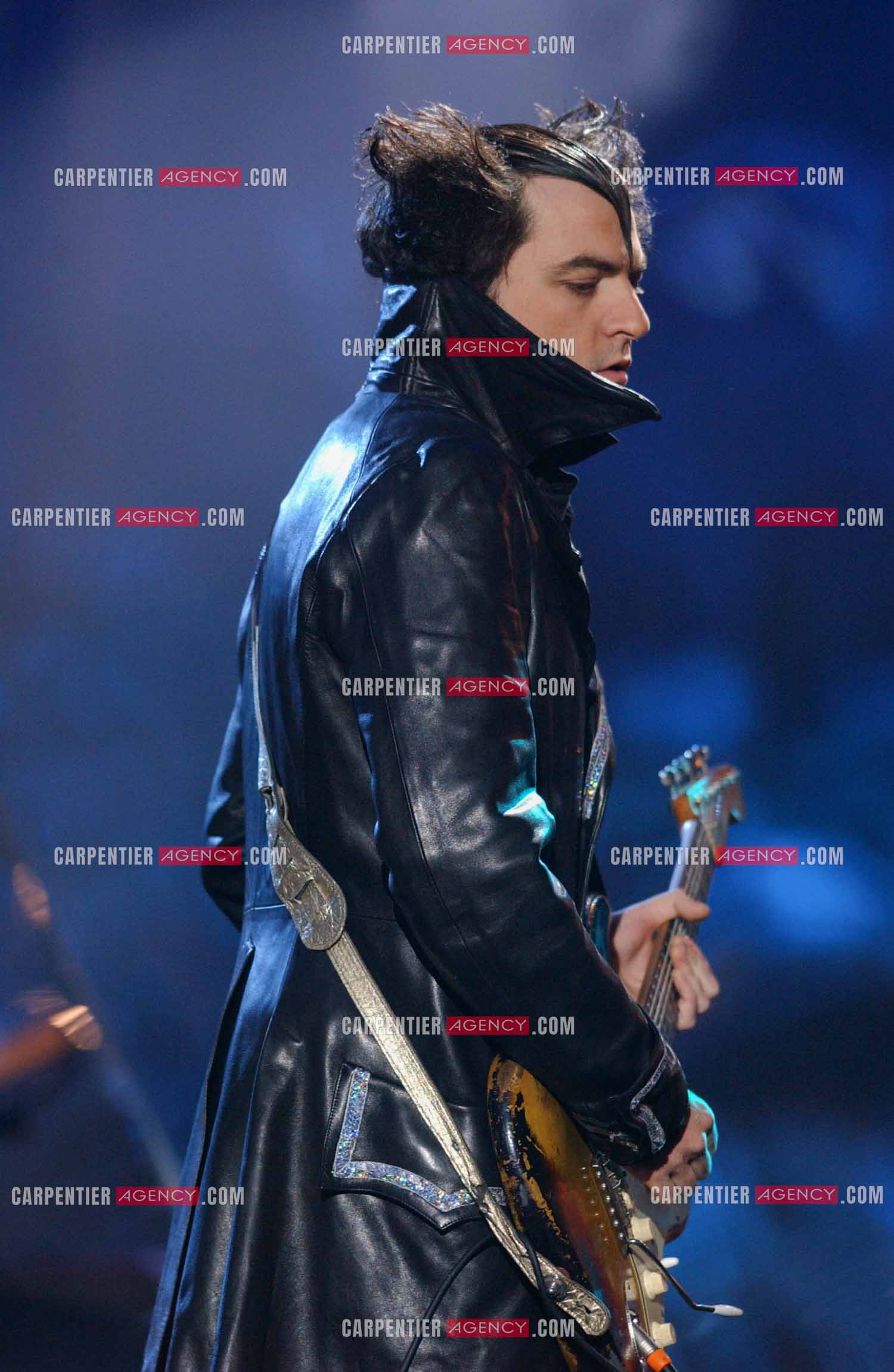 Le chanteur Matthieu Chedid dit “M“ lors de son concert au Zénith de Paris en 2005.  ( Exclusif )