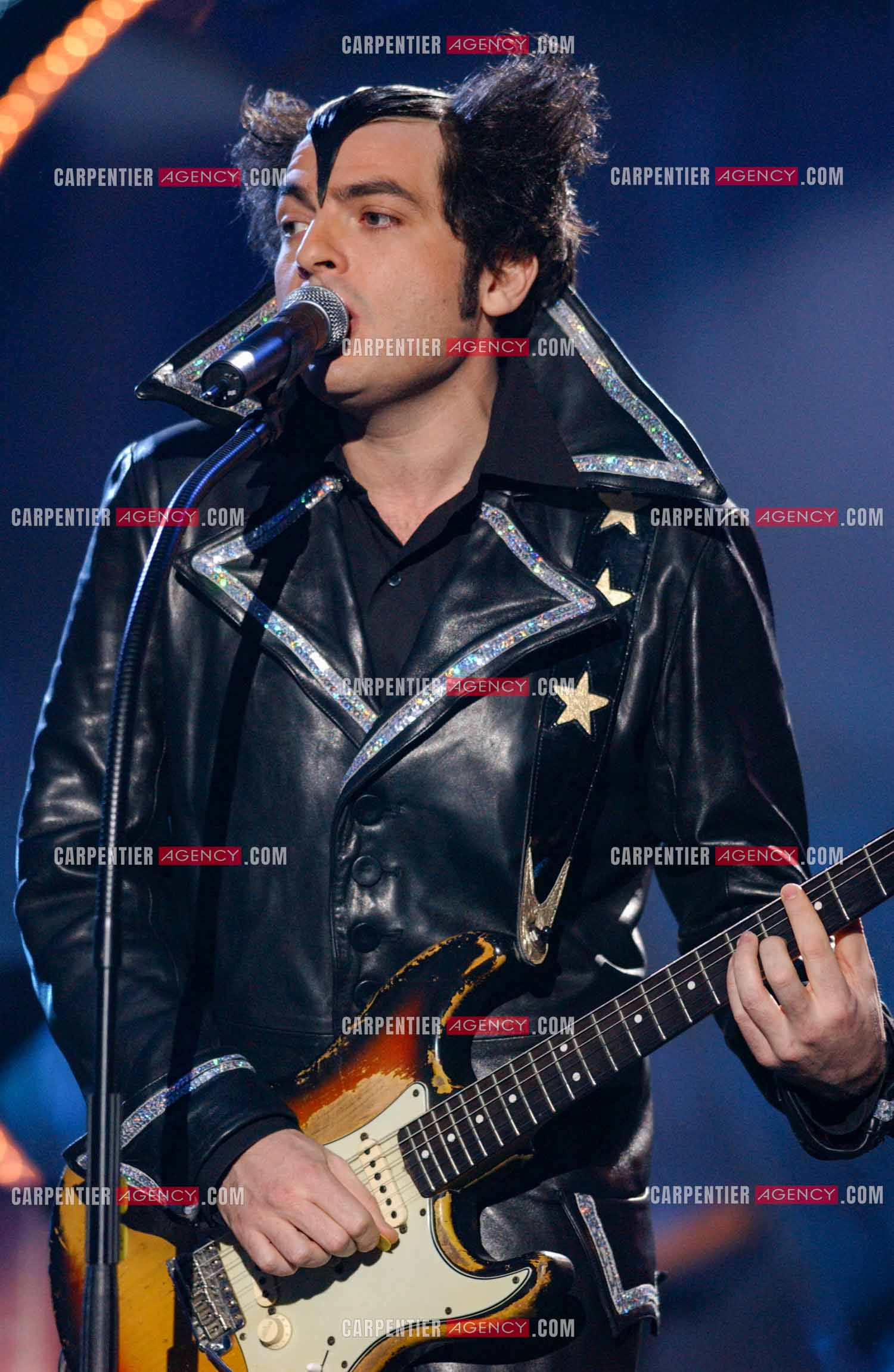 Le chanteur Matthieu Chedid dit “M“ lors de son concert au Zénith de Paris en 2005.  ( Exclusif )