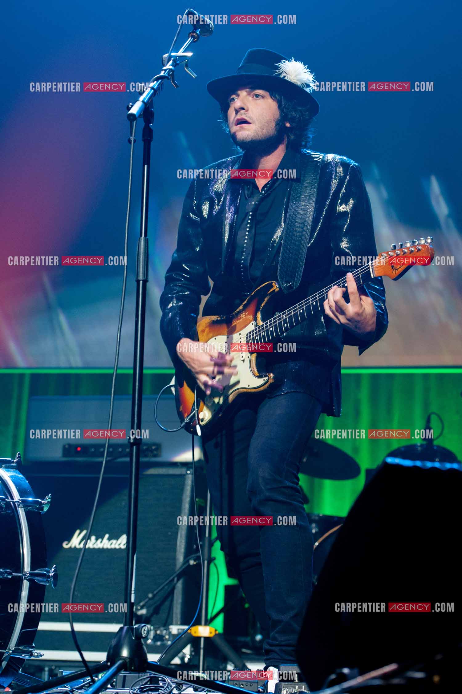 Concert au Zénith de Paris donné pour la journée internationale de la paix. Le chanteur Matthieu Chedid, dit “ M “.  ( Exclusif )