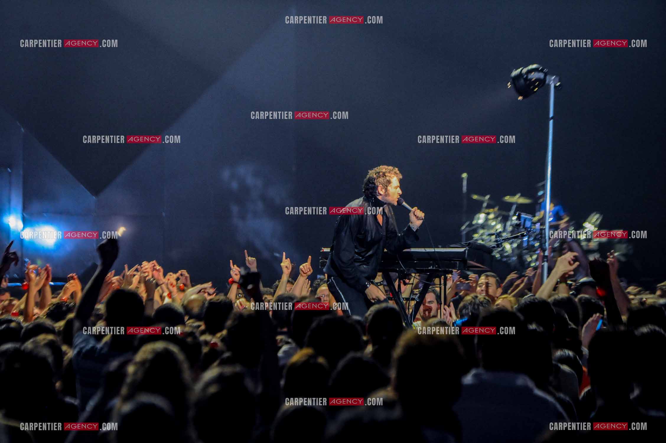 Le chanteur Matthieu Chedid dit “M“ lors de son concert au Zénith de Paris en 2013.  ( Exclusif )
