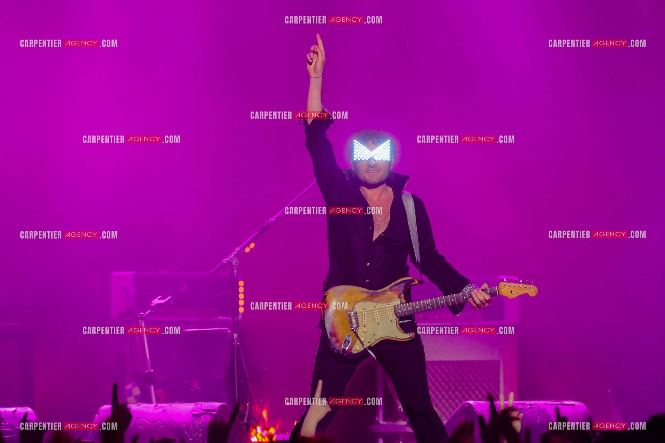 Le chanteur Matthieu Chedid dit “M“ lors de son concert au Zénith de Paris en 2013.  ( Exclusif )