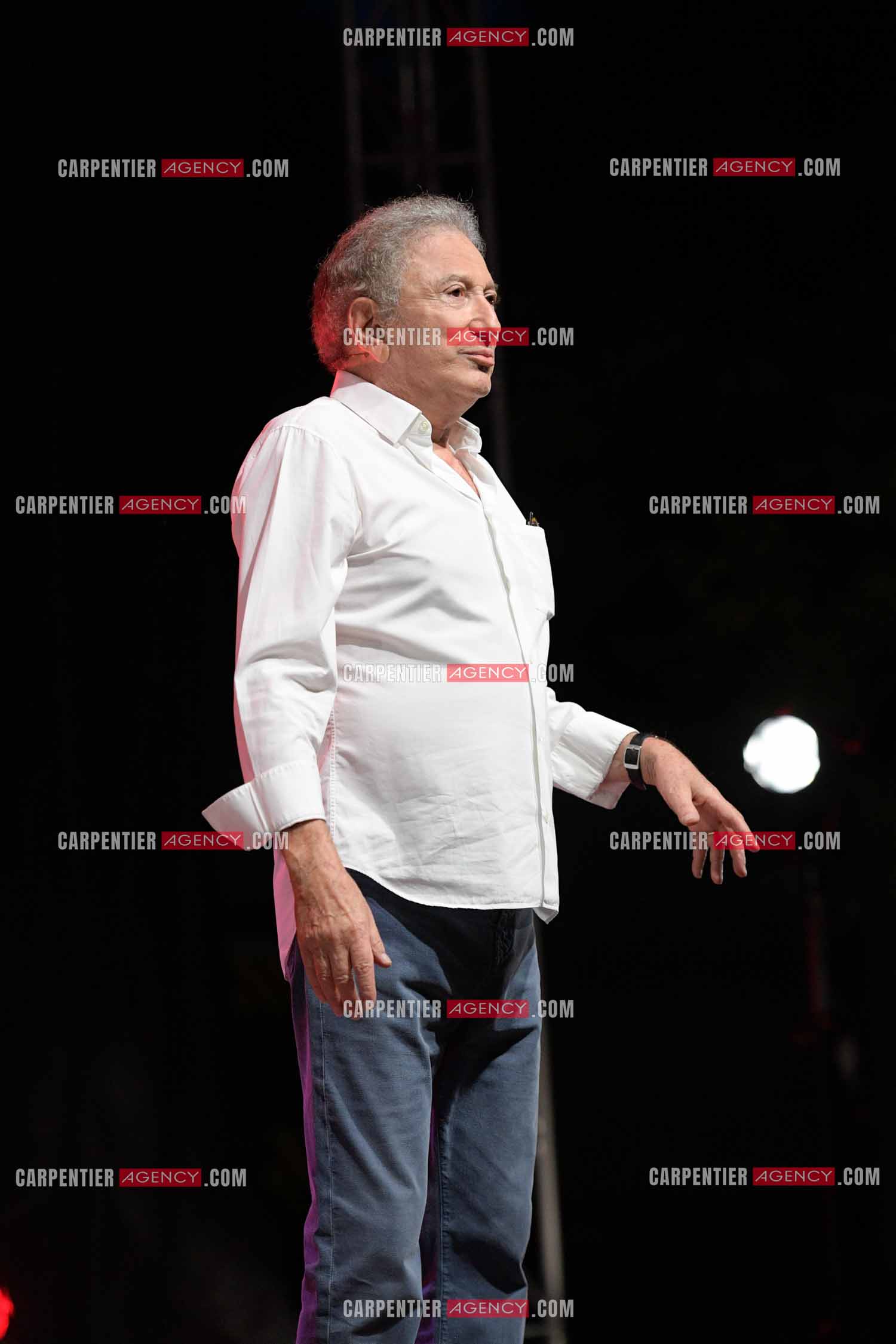 Michel Drucker fait son One Man Show au parc Jourdan d'Aix en Provence. ( Exclusif )
