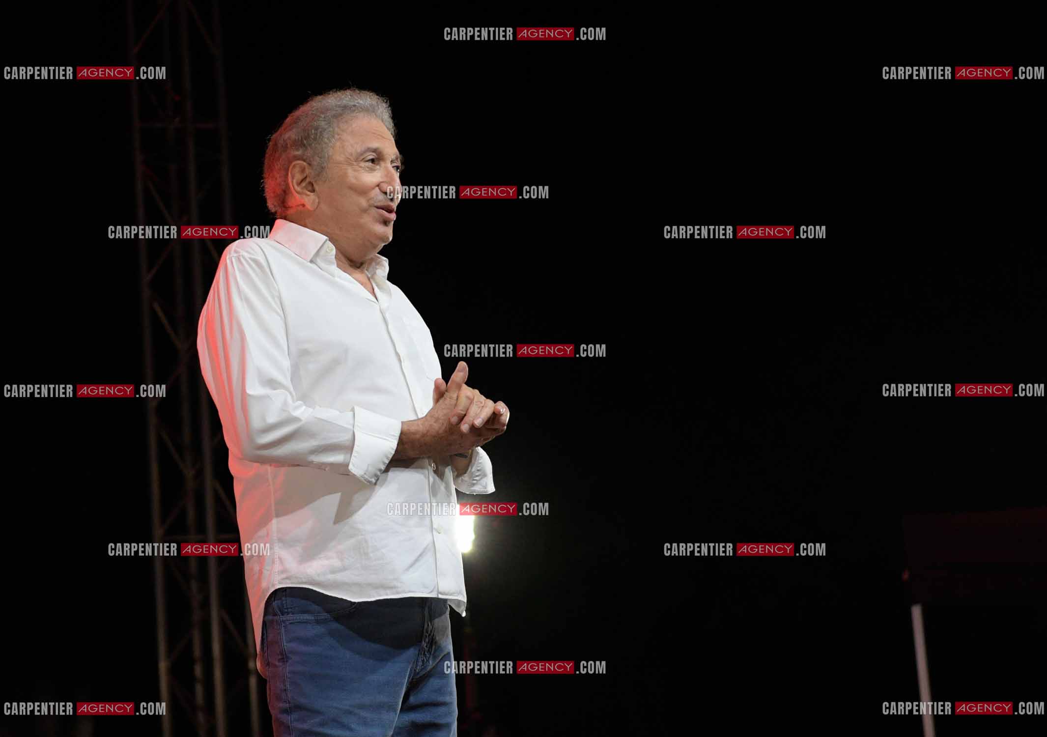 Michel Drucker fait son One Man Show au parc Jourdan d'Aix en Provence. ( Exclusif )