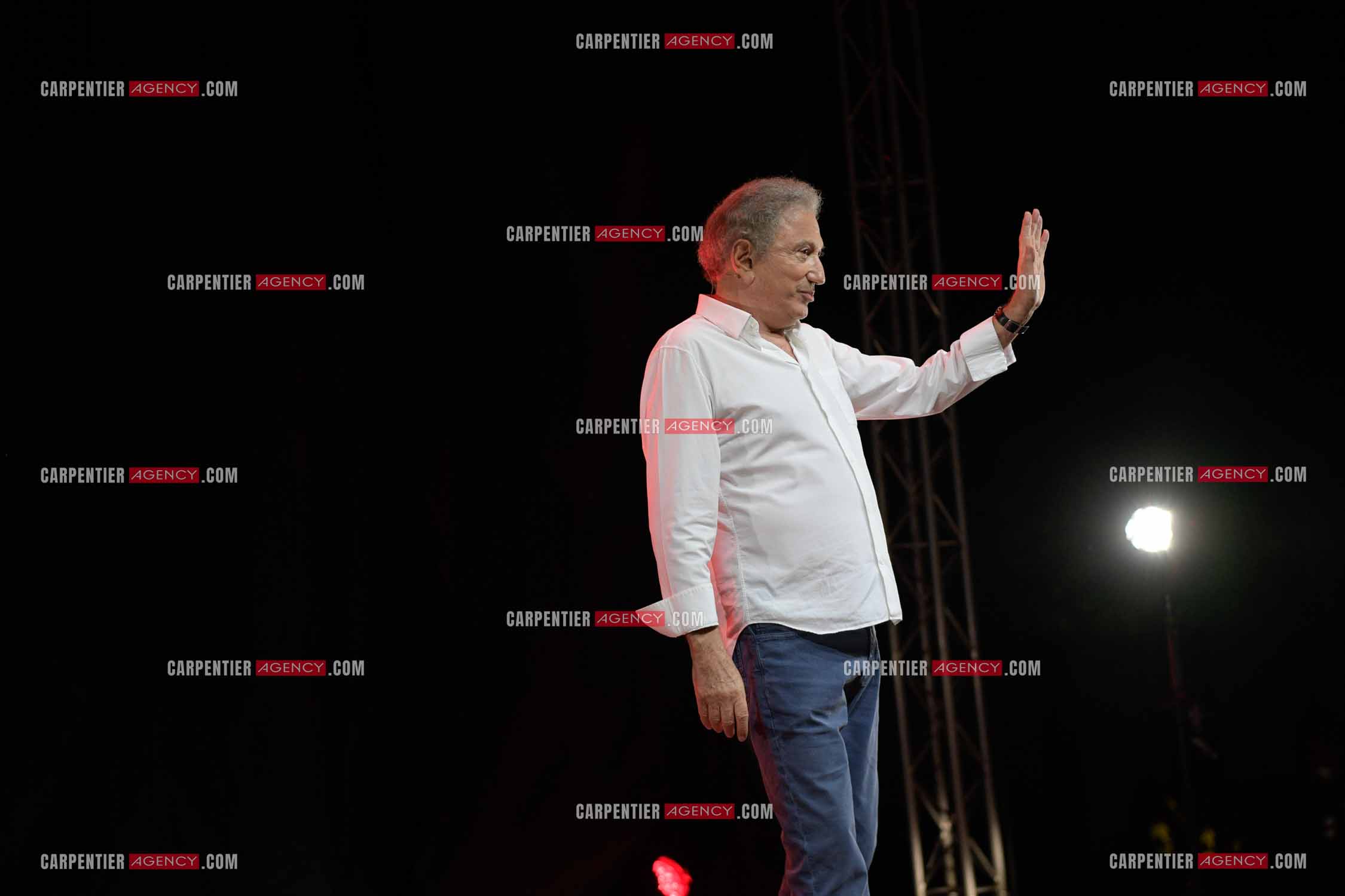 Michel Drucker fait son One Man Show au parc Jourdan d'Aix en Provence. ( Exclusif )