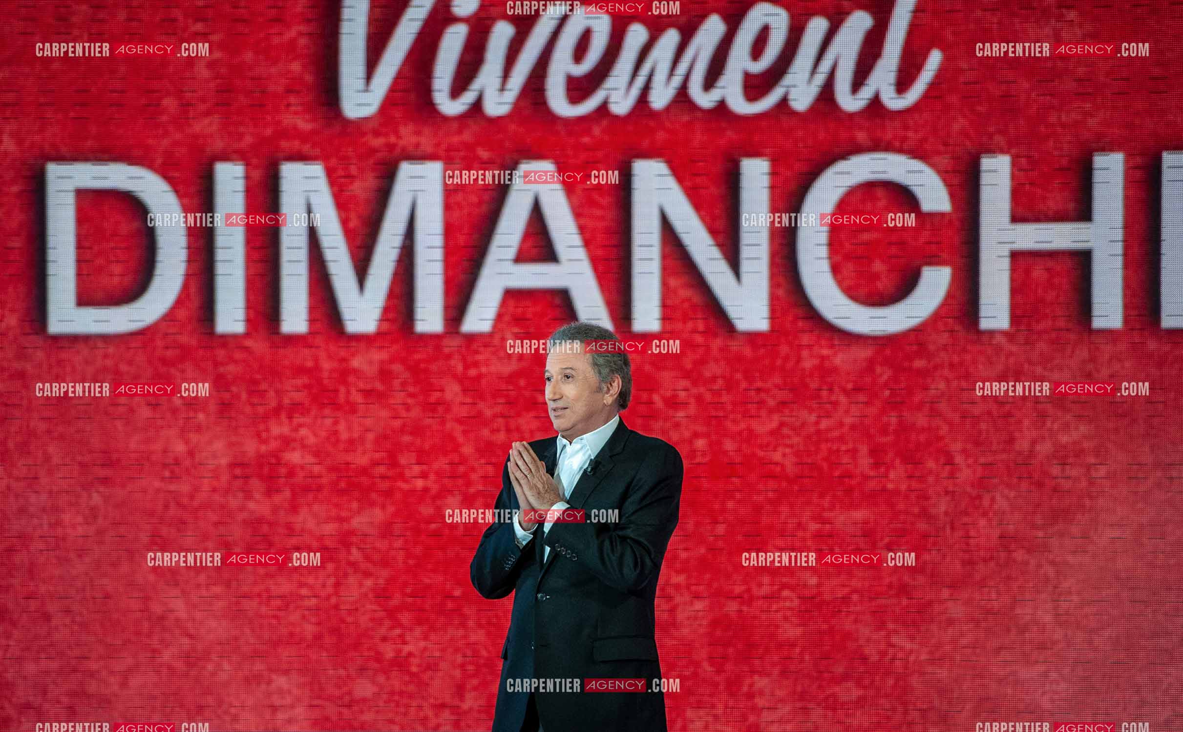 L'animateur Michel Drucker animateur de l'émission “VIVEMENT DIMANCHE“.