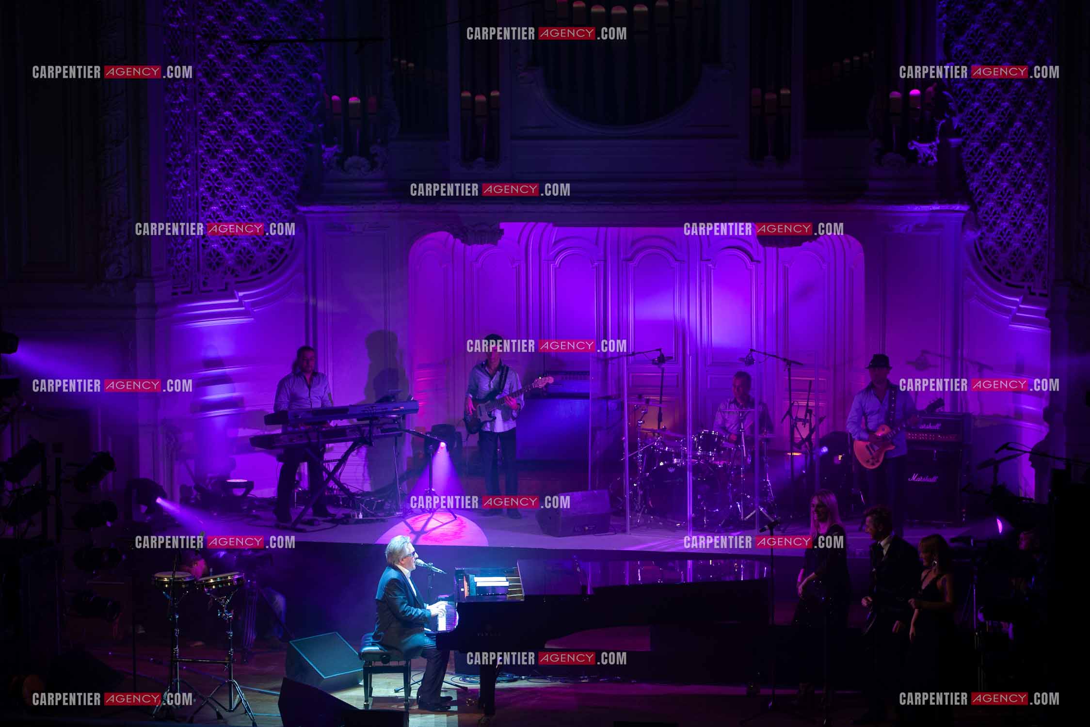 Le chanteur Gilbert Montagné en concert à la salle Gaveau pour trois soirs en 2010.    ( Exclusif )