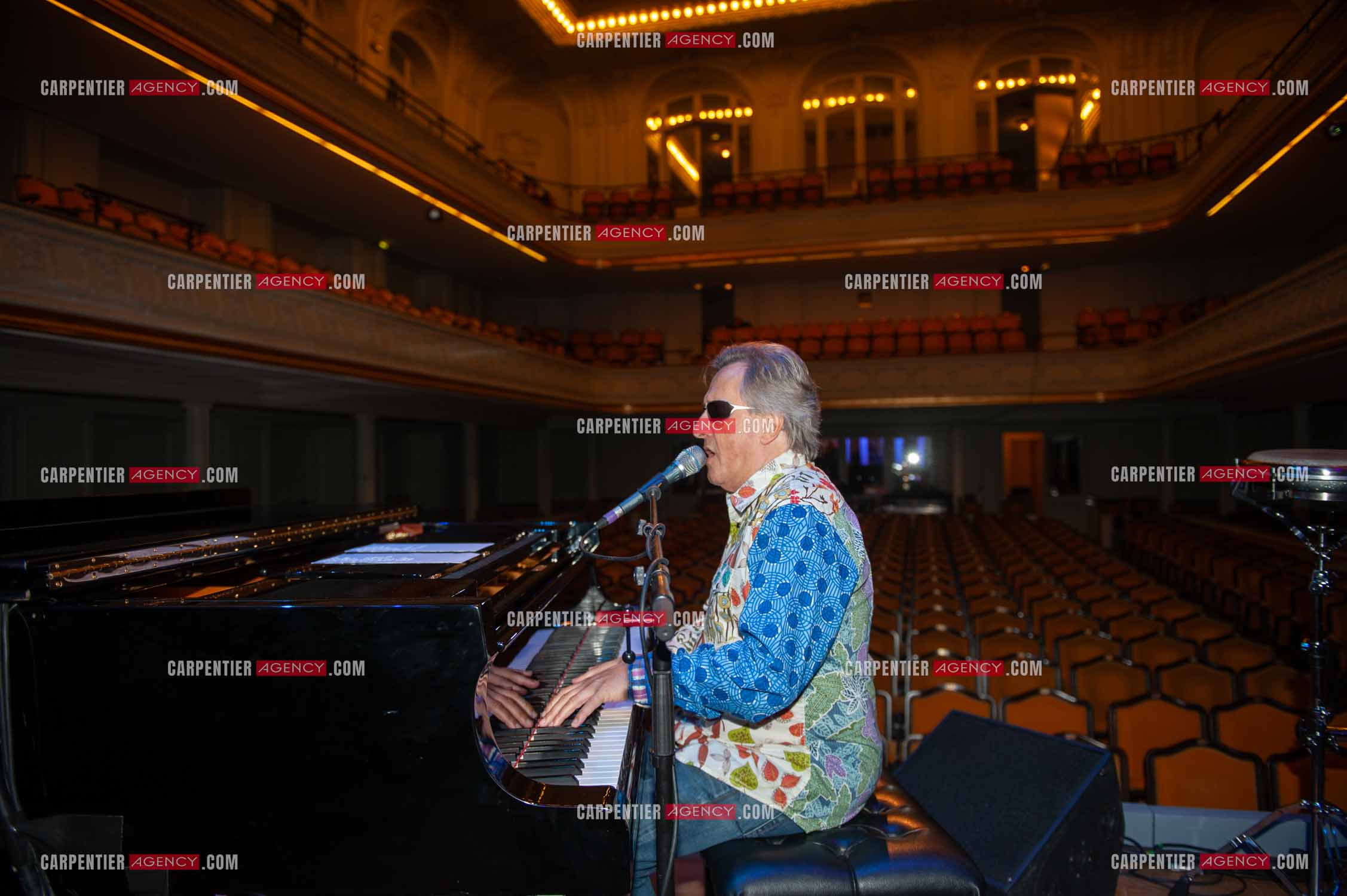 Le chanteur Gilbert Montagné en concert à la salle Gaveau pour trois soirs en 2010.    ( Exclusif )