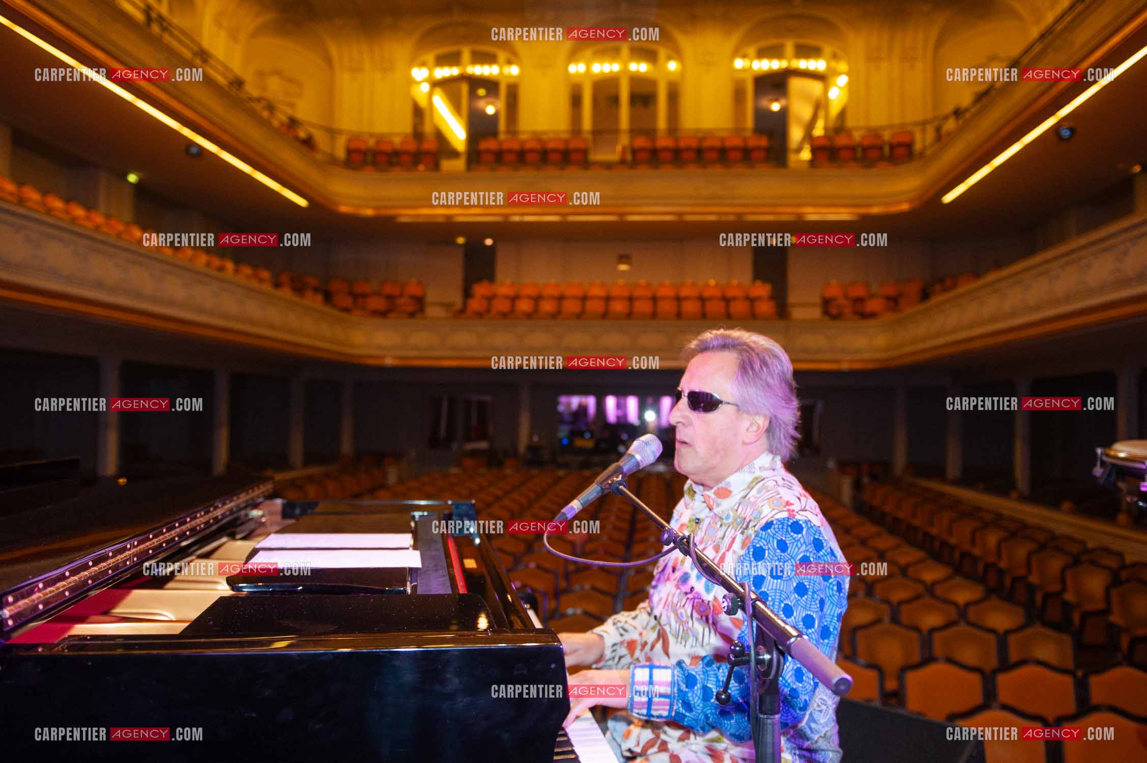 Le chanteur Gilbert Montagné en concert à la salle Gaveau pour trois soirs en 2010.    ( Exclusif )