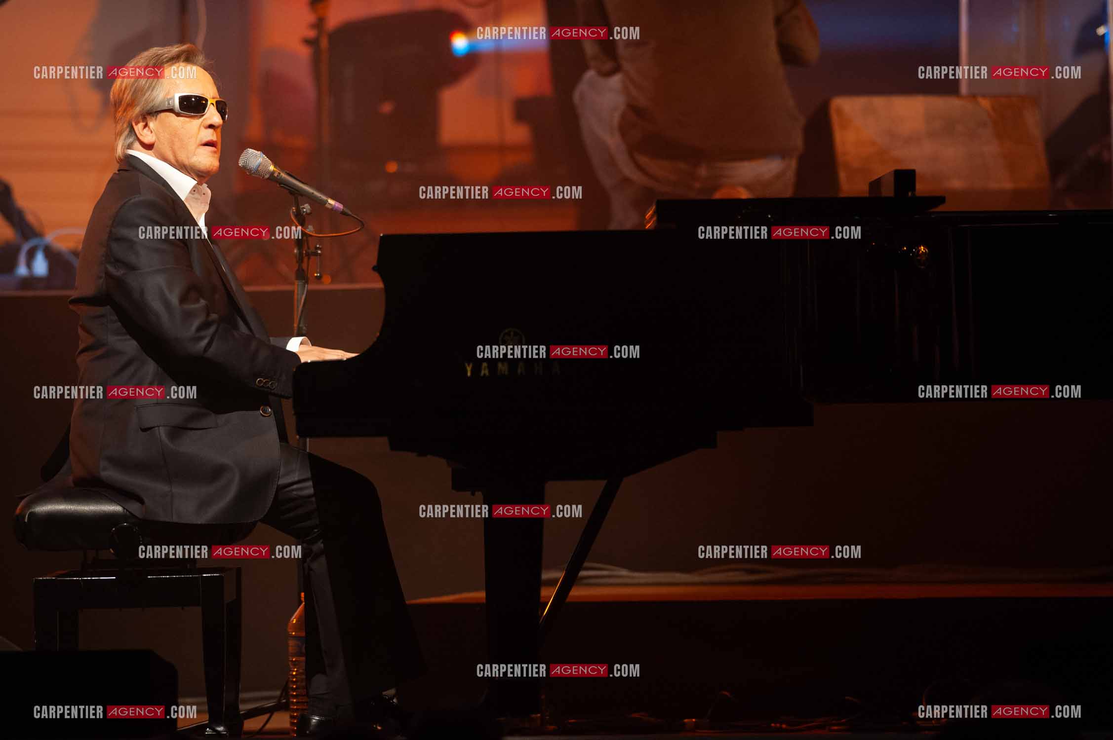 Le chanteur Gilbert Montagné en concert à la salle Gaveau pour trois soirs en 2010.    ( Exclusif )