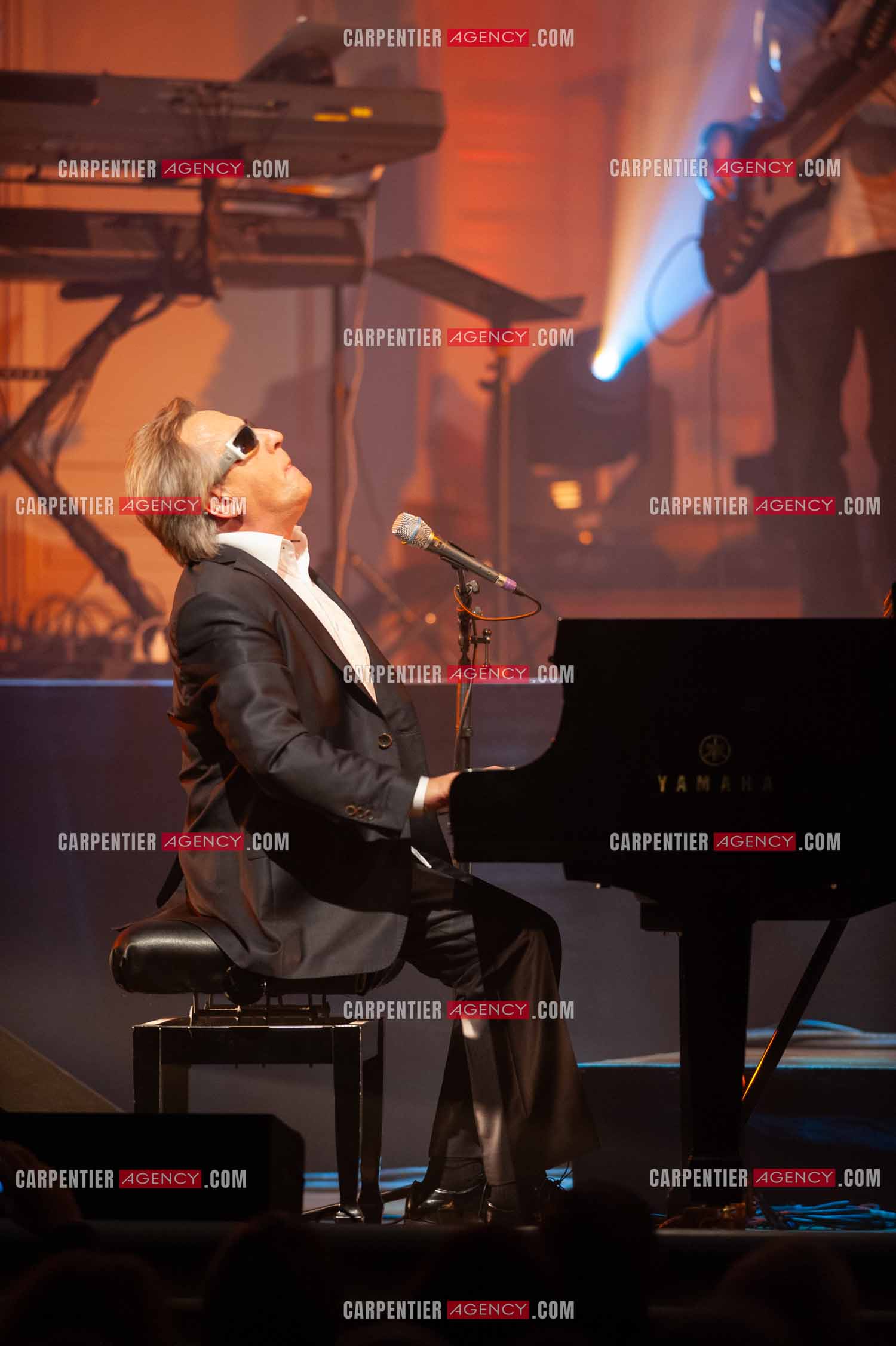 Le chanteur Gilbert Montagné en concert à la salle Gaveau pour trois soirs en 2010.    ( Exclusif )