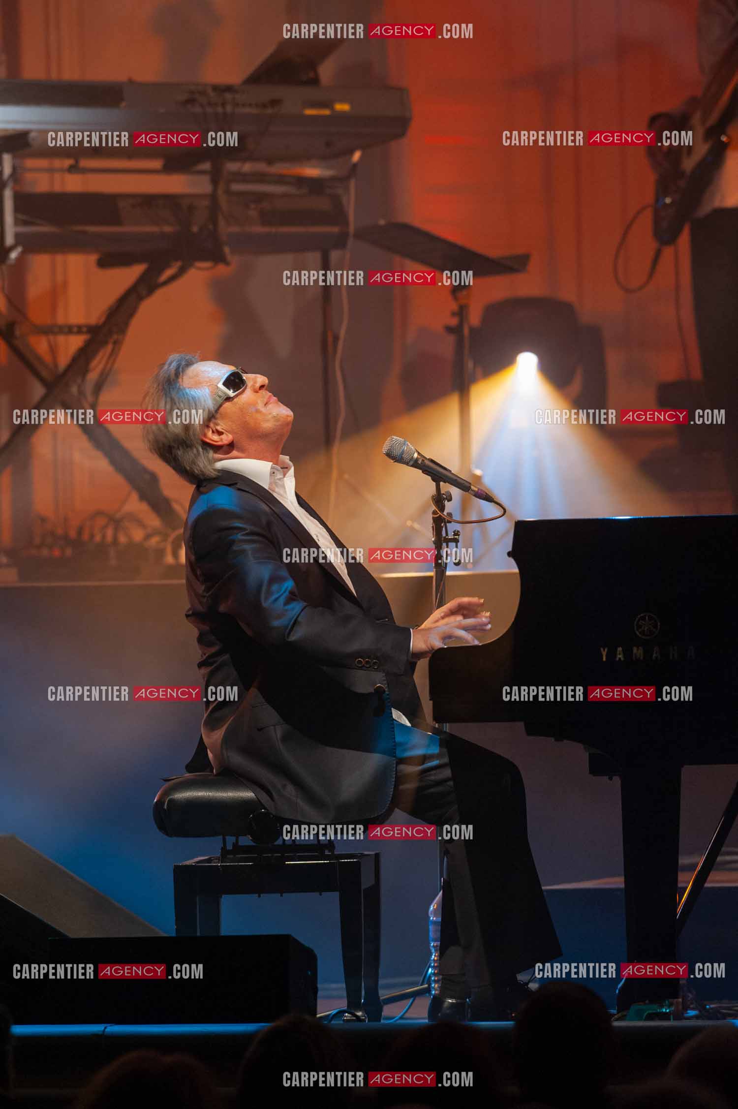 Le chanteur Gilbert Montagné en concert à la salle Gaveau pour trois soirs en 2010.    ( Exclusif )