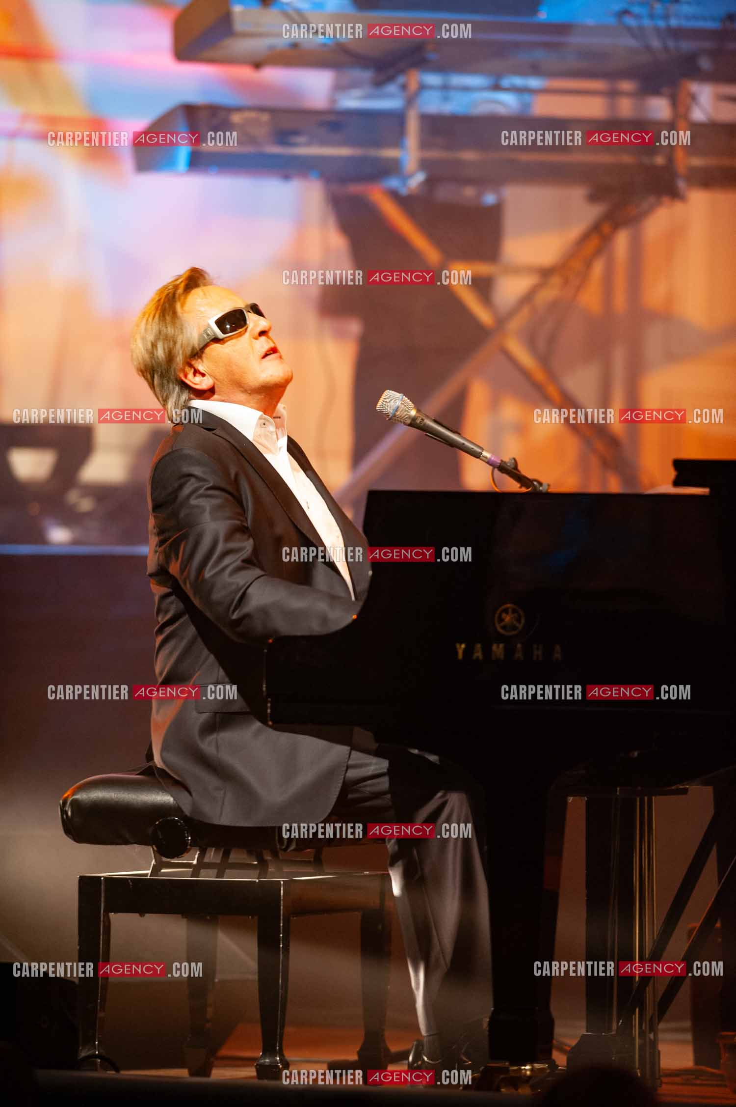Le chanteur Gilbert Montagné en concert à la salle Gaveau pour trois soirs en 2010.    ( Exclusif )