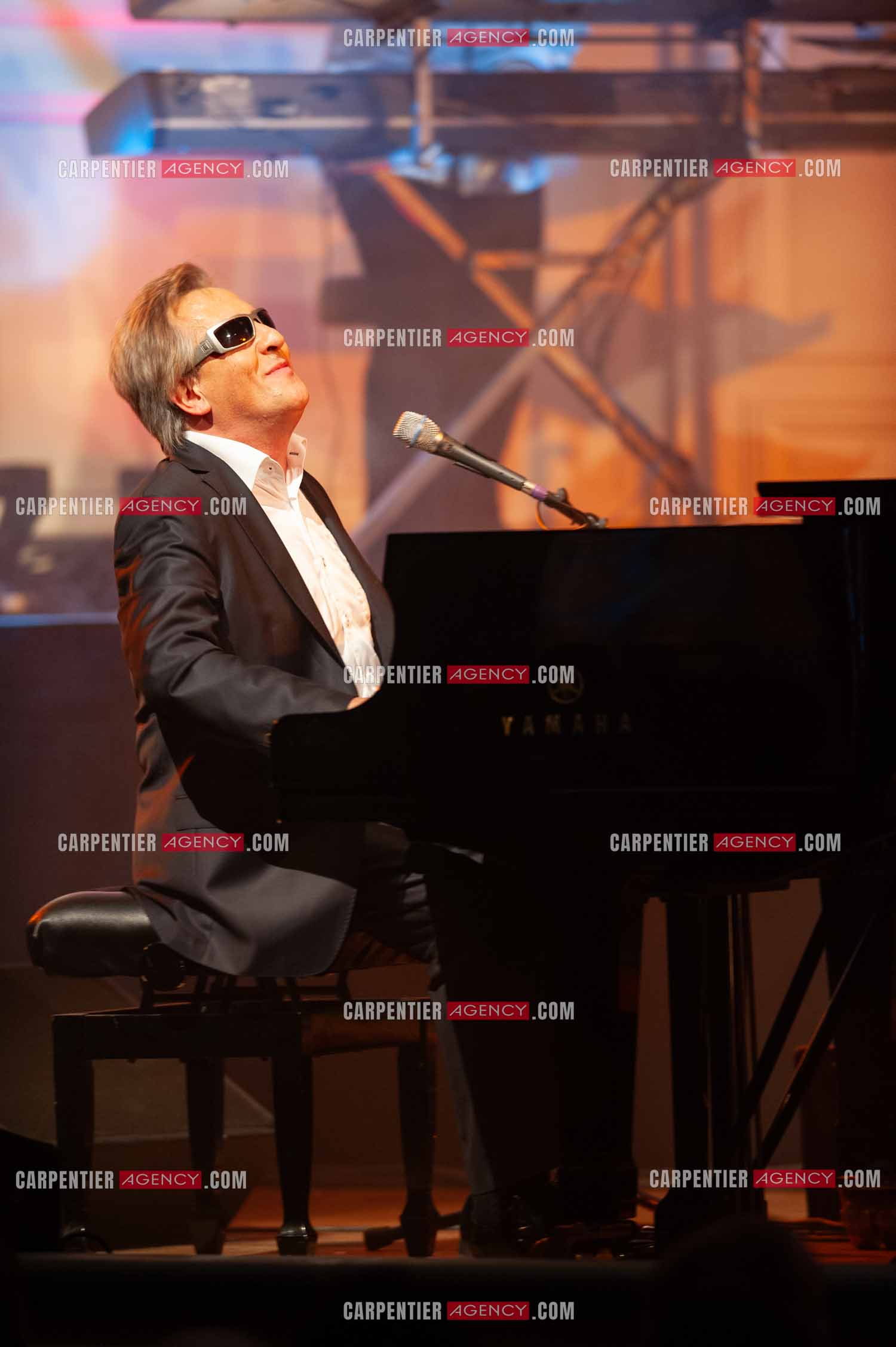 Le chanteur Gilbert Montagné en concert à la salle Gaveau pour trois soirs en 2010.    ( Exclusif )