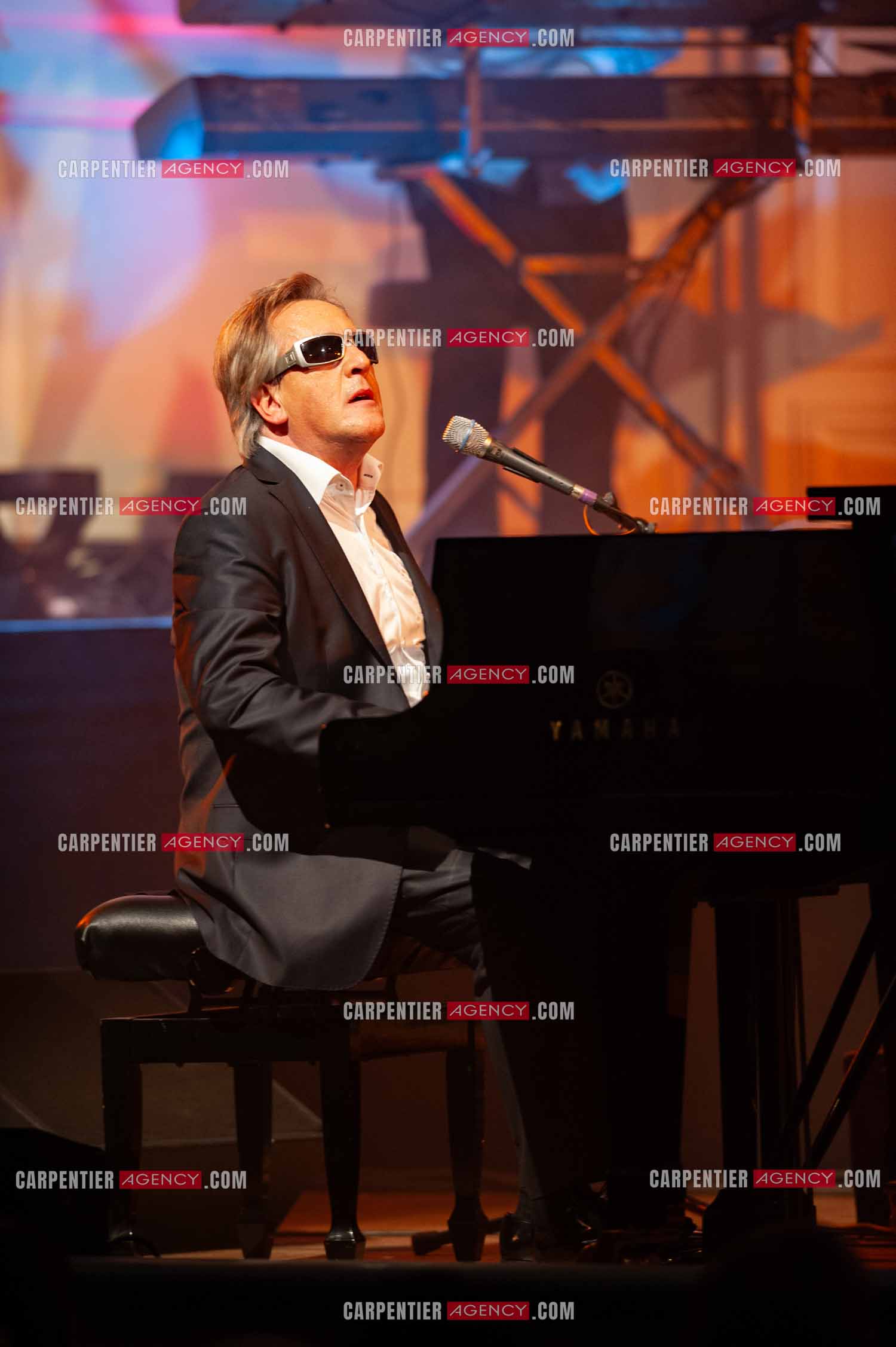 Le chanteur Gilbert Montagné en concert à la salle Gaveau pour trois soirs en 2010.    ( Exclusif )