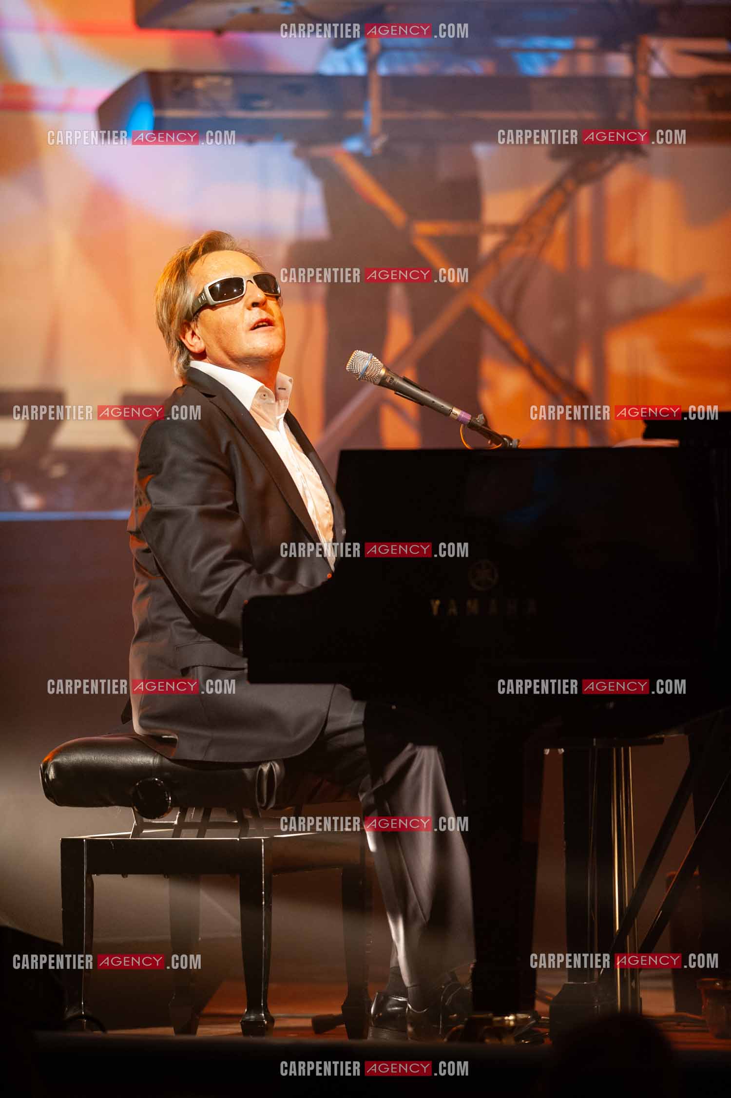 Le chanteur Gilbert Montagné en concert à la salle Gaveau pour trois soirs en 2010.    ( Exclusif )