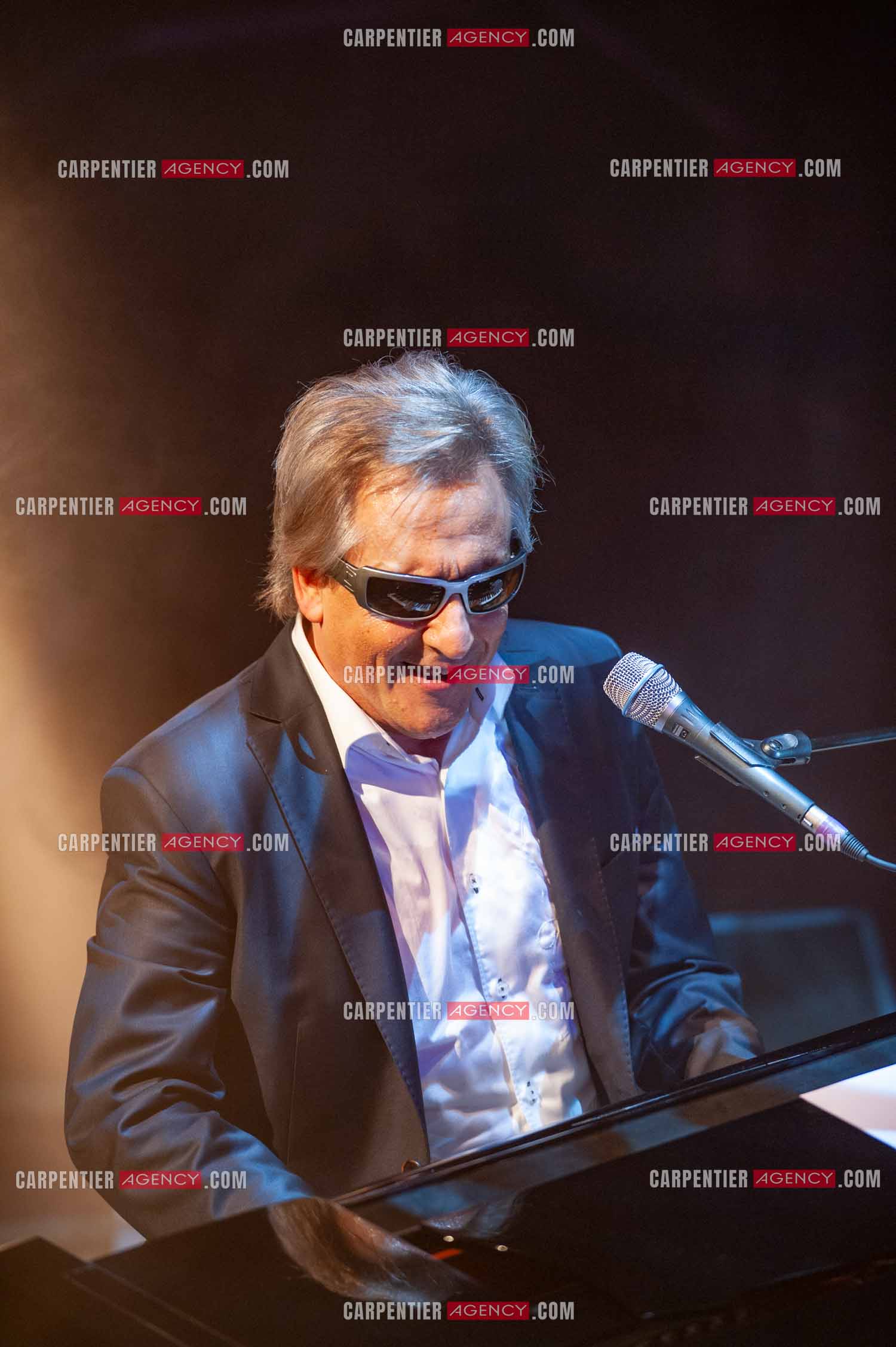 Le chanteur Gilbert Montagné en concert à la salle Gaveau pour trois soirs en 2010.    ( Exclusif )