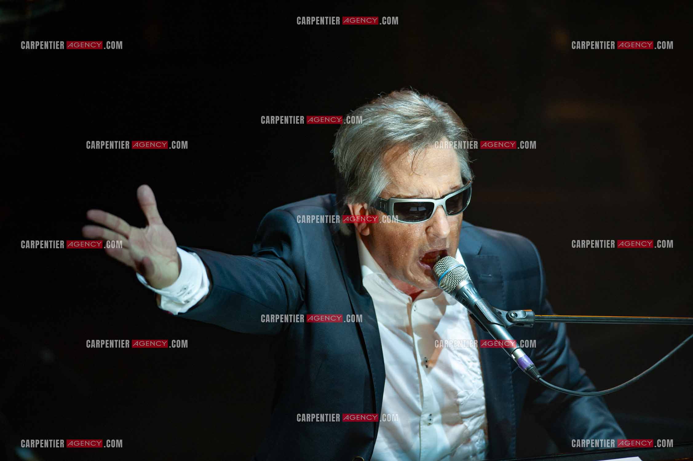 Le chanteur Gilbert Montagné en concert à la salle Gaveau pour trois soirs en 2010.    ( Exclusif )