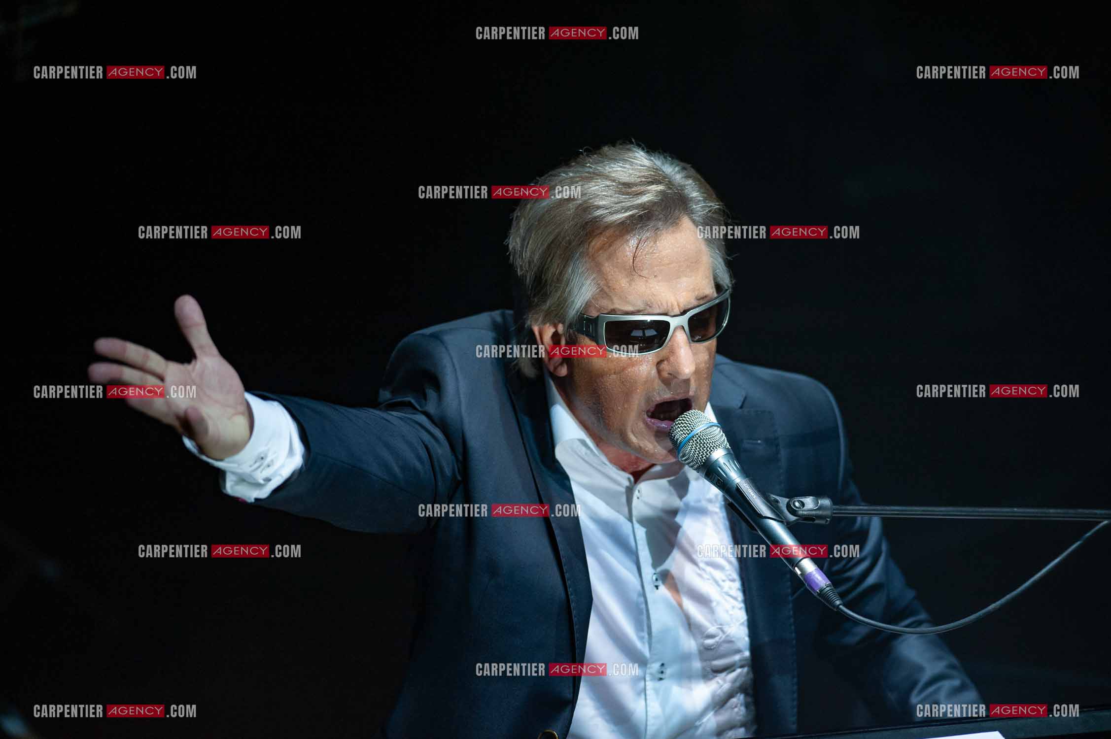 Le chanteur Gilbert Montagné en concert à la salle Gaveau pour trois soirs en 2010.    ( Exclusif )
