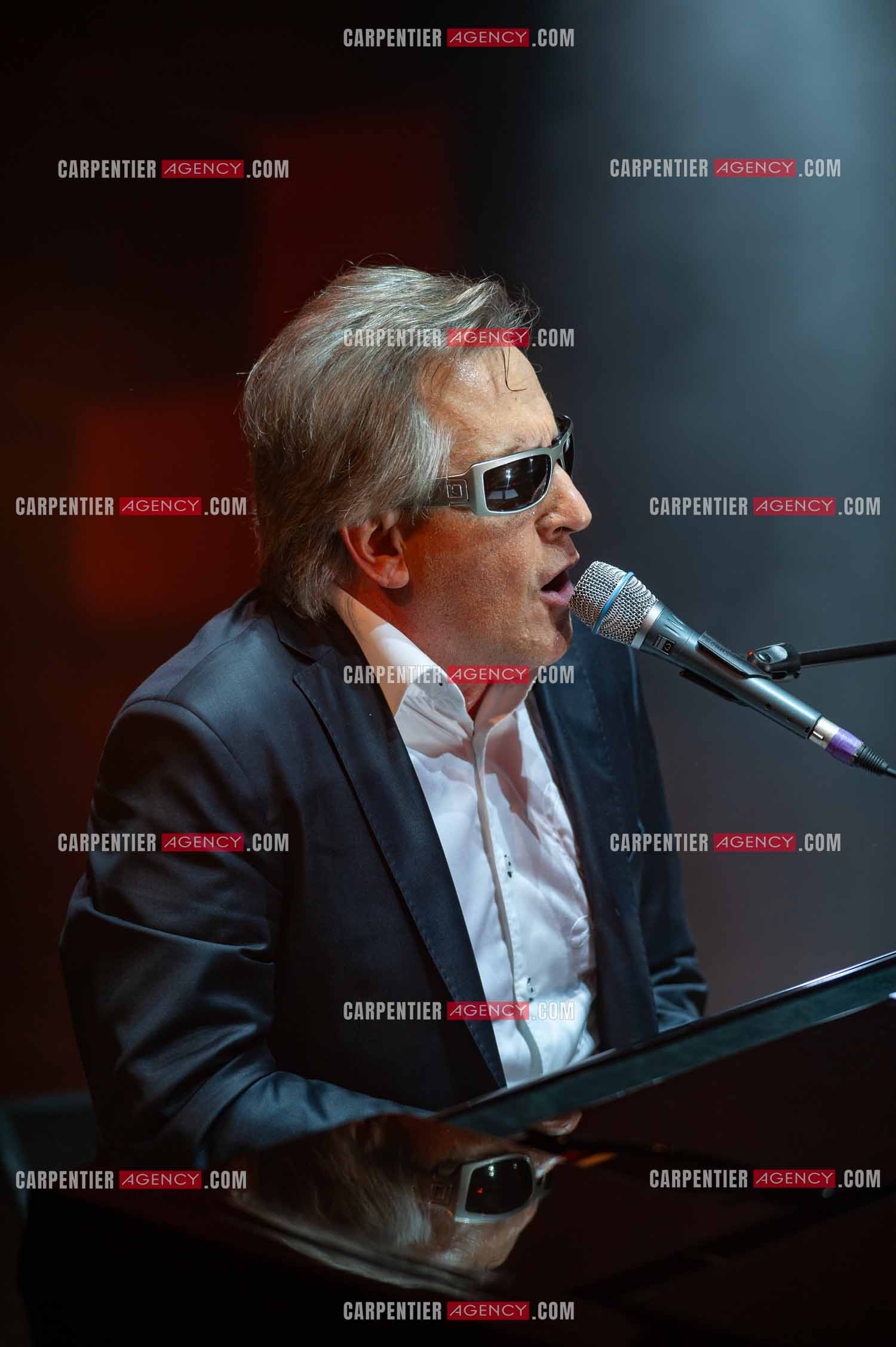 Le chanteur Gilbert Montagné en concert à la salle Gaveau pour trois soirs en 2010.    ( Exclusif )