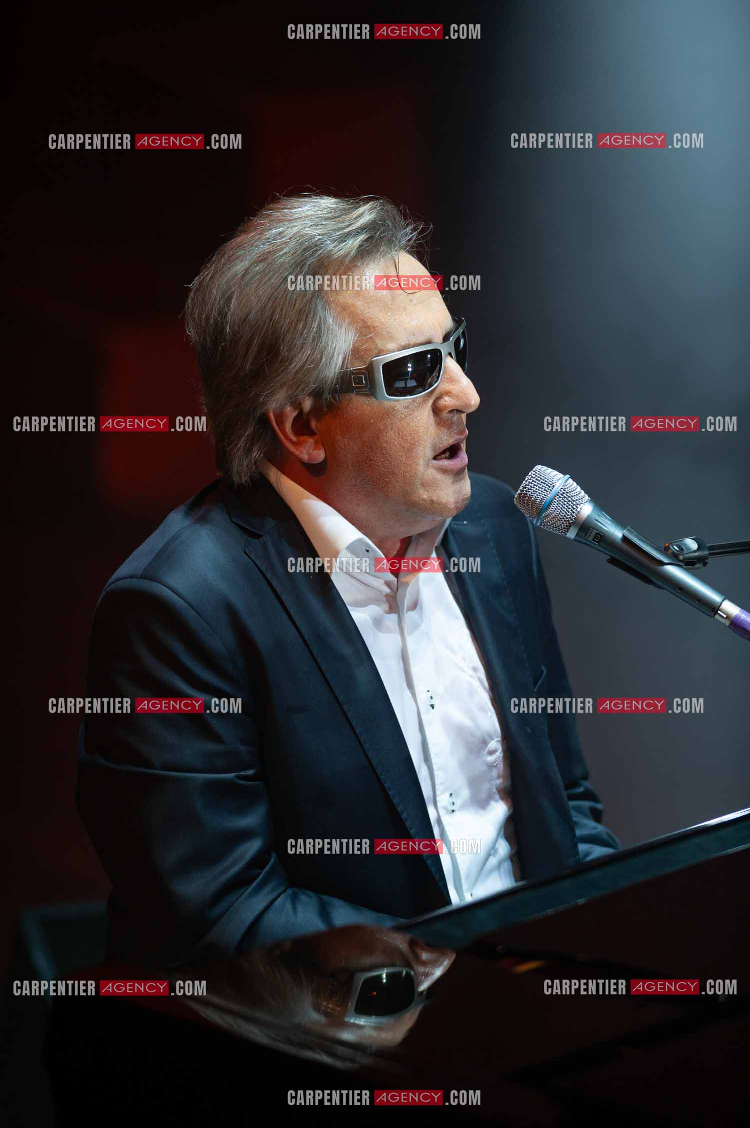 Le chanteur Gilbert Montagné en concert à la salle Gaveau pour trois soirs en 2010.    ( Exclusif )
