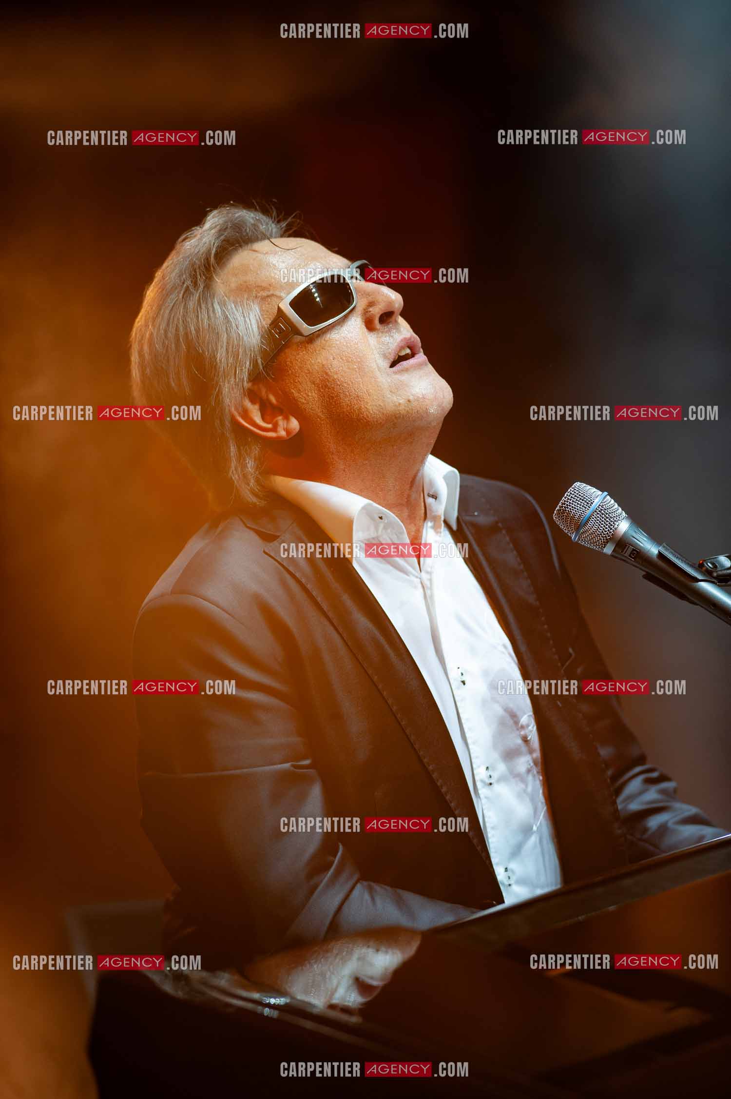 Le chanteur Gilbert Montagné en concert à la salle Gaveau pour trois soirs en 2010.    ( Exclusif )